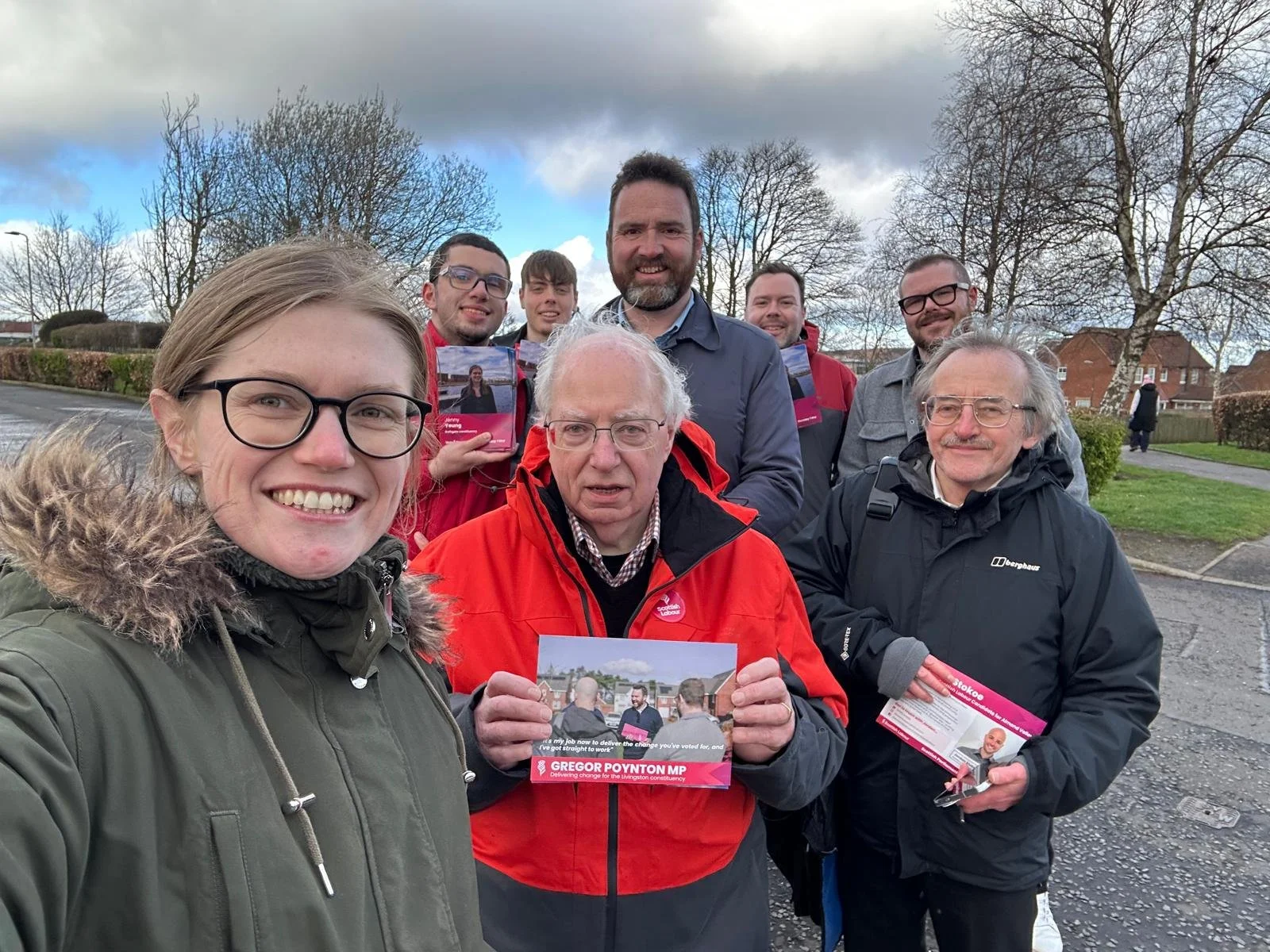 Broxburn &amp; Uphall street surgery 🚪🏡

Out with @jennyyoungbathgate and Cllr Tony Boyle, speaking with residents about what matters most locally.

The same issues kept coming up, NHS services, schools, and potholes.

People are fed up with the ba