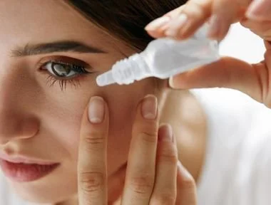 Sécheresse oculaire pendant le Ramadan : causes, symptômes et solutions