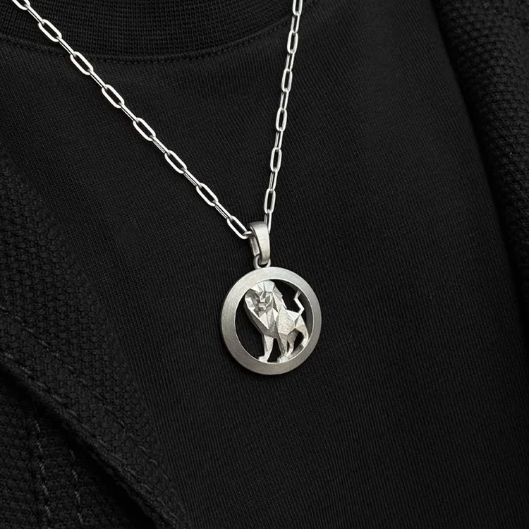 Her Leo, a bespoke pendant by Studio ALOI in Dubai