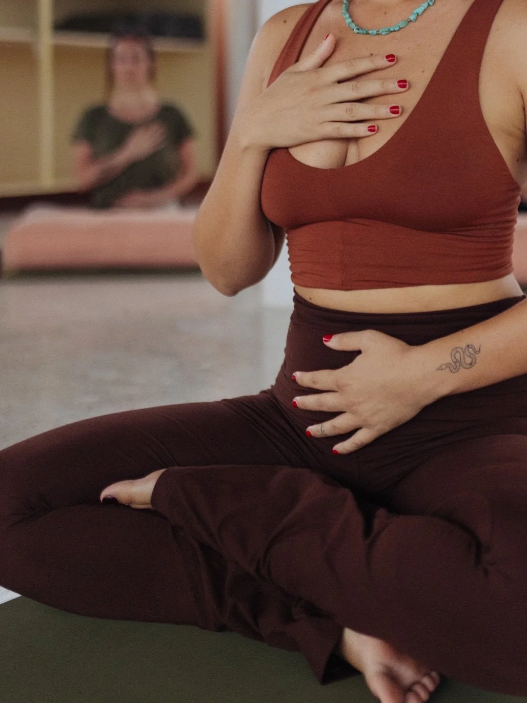 2026 doesn&rsquo;t need to start fast.
It needs to start right.

Before plans, goals and resolutions, there&rsquo;s space for something else: to breathe, to move, to release, to reset.

RESET MIND &amp; BODY  is a three-evening journey to begin the n