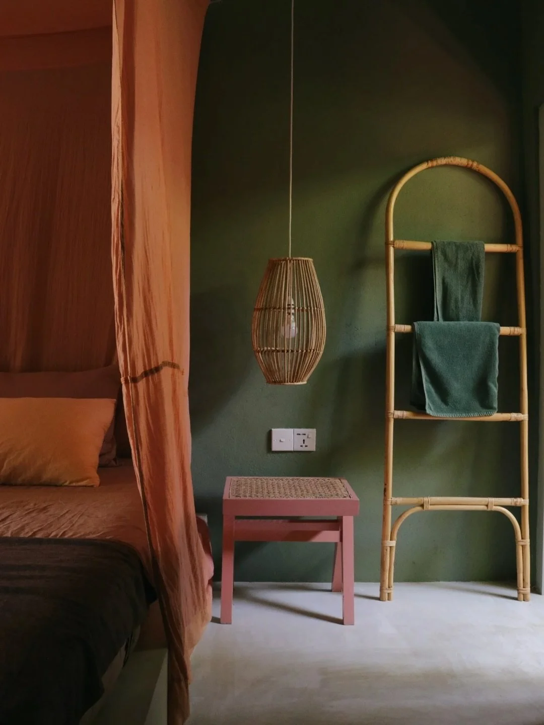 SEEN THROUGH CHIARA&rsquo;S LENS.

A sense of wonder in the details,
unexpected beauty in quiet corners,
and stories waiting to be discovered.

One place, always seen differently.

Thank you @ettasview for capturing Casa Tikiri this way.