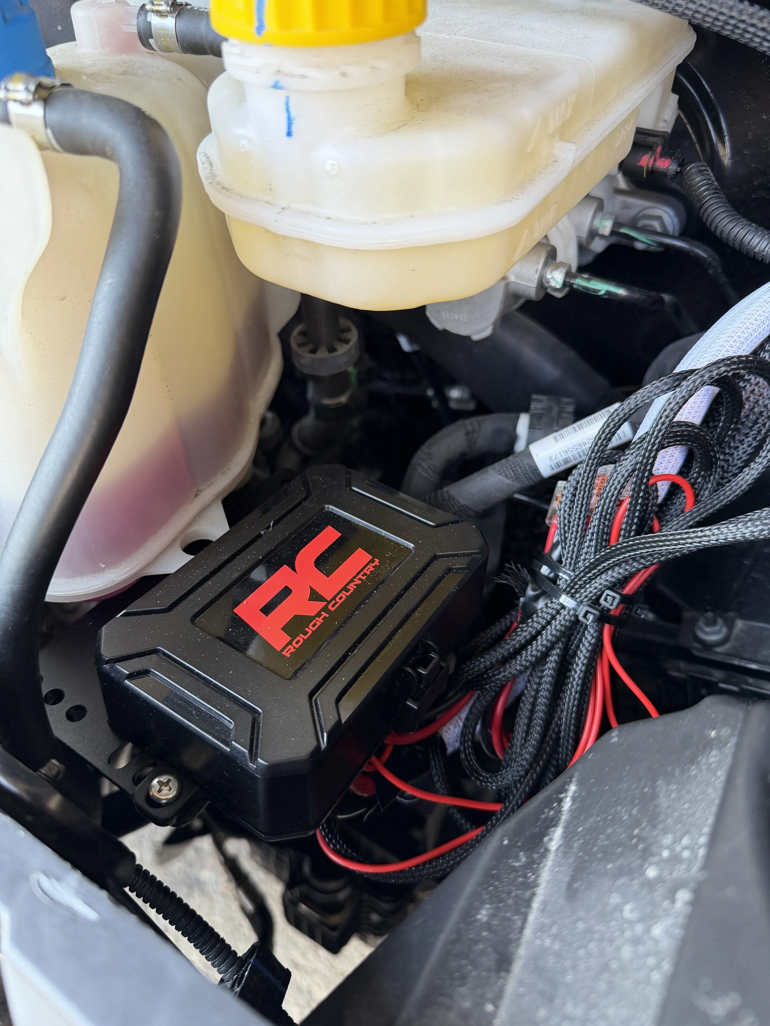 Noovo Ram Promaster Adventure Van auxiliary lights install, Rough Country 4 gang control board system installed