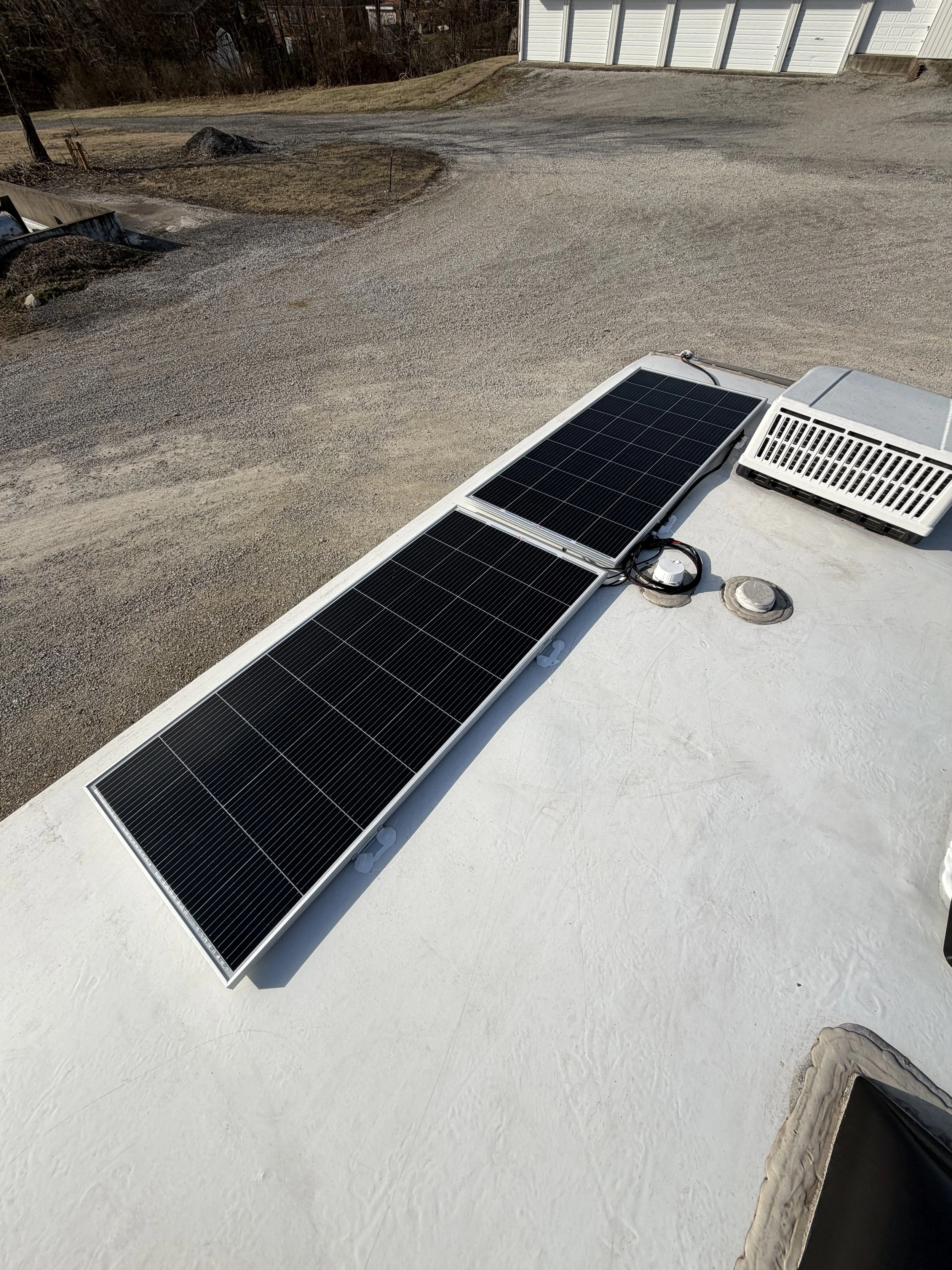 400 W Solar System Install, Victron MPPT 30 amp Solar charge controller installed