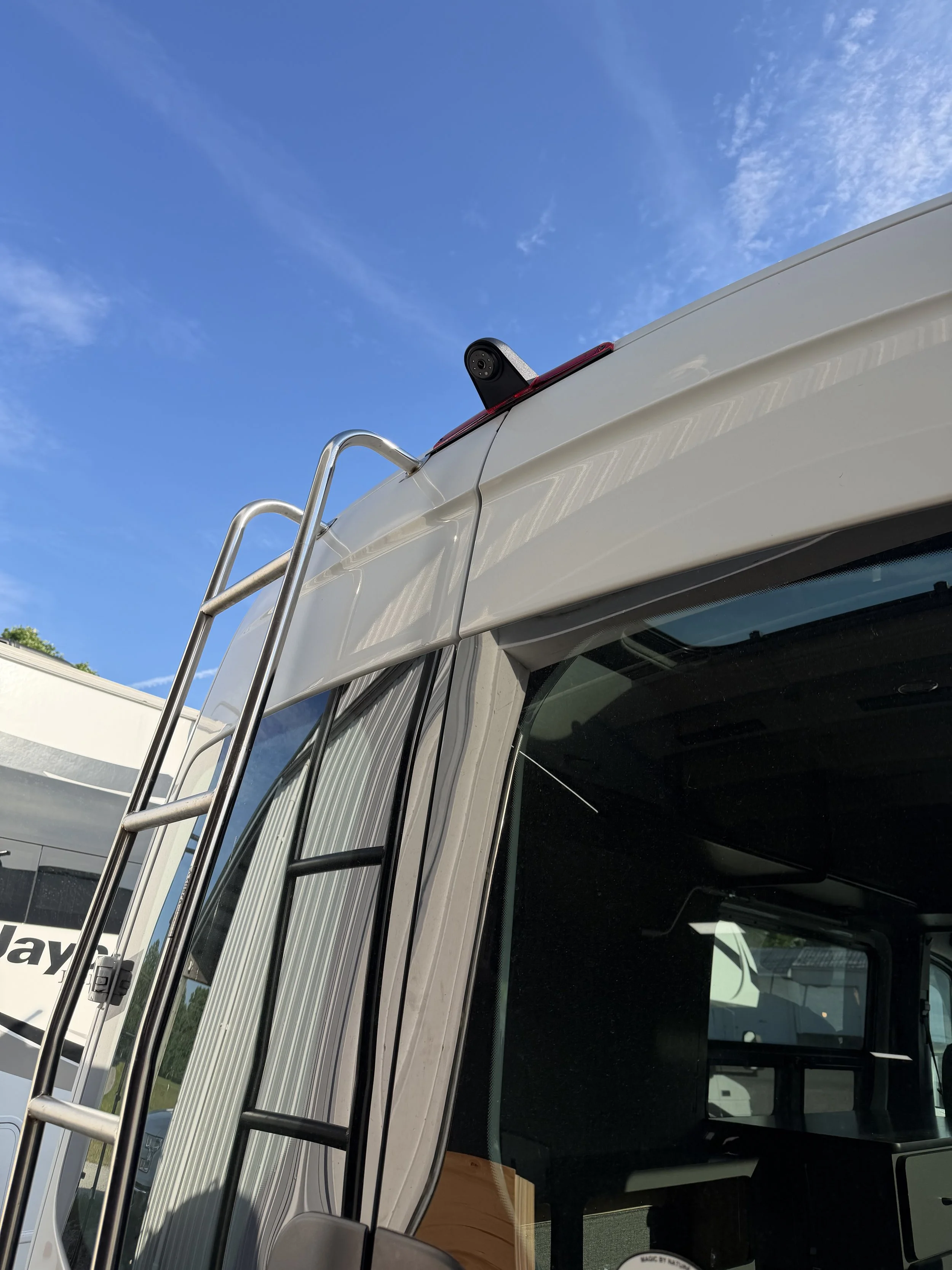 Review camera upgrade to OEM top brake light