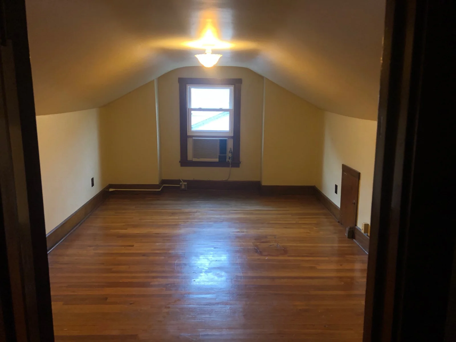 Studio 6_1.jpg