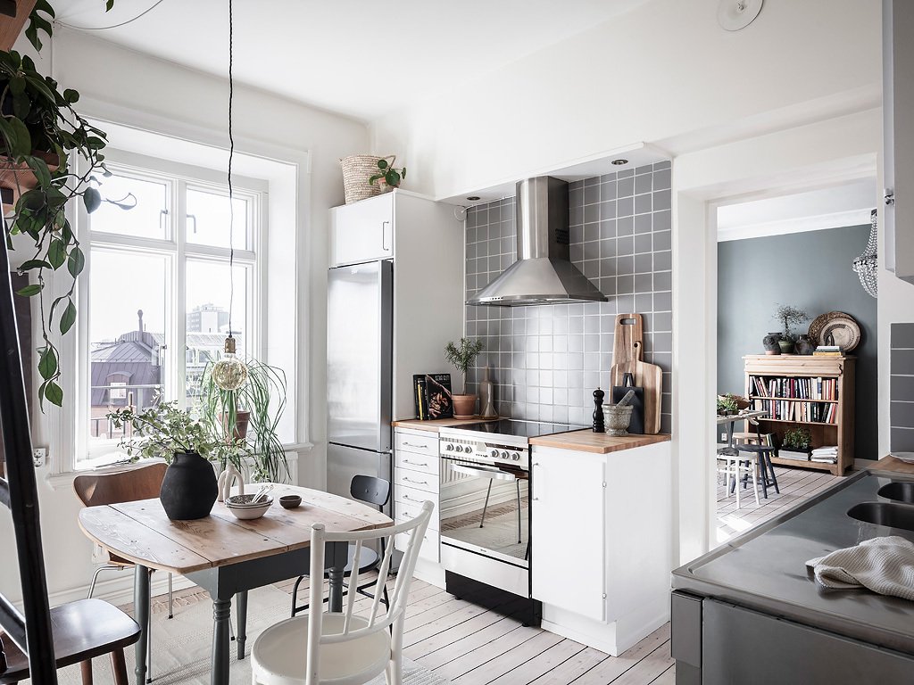 cucina piccola - home tour stile scandinavo.jpg