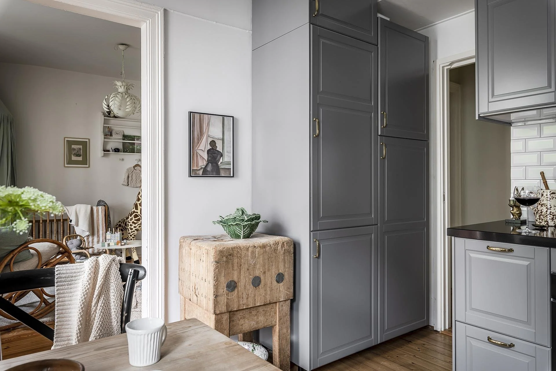 arredamento in apparenza rustico ma elegante