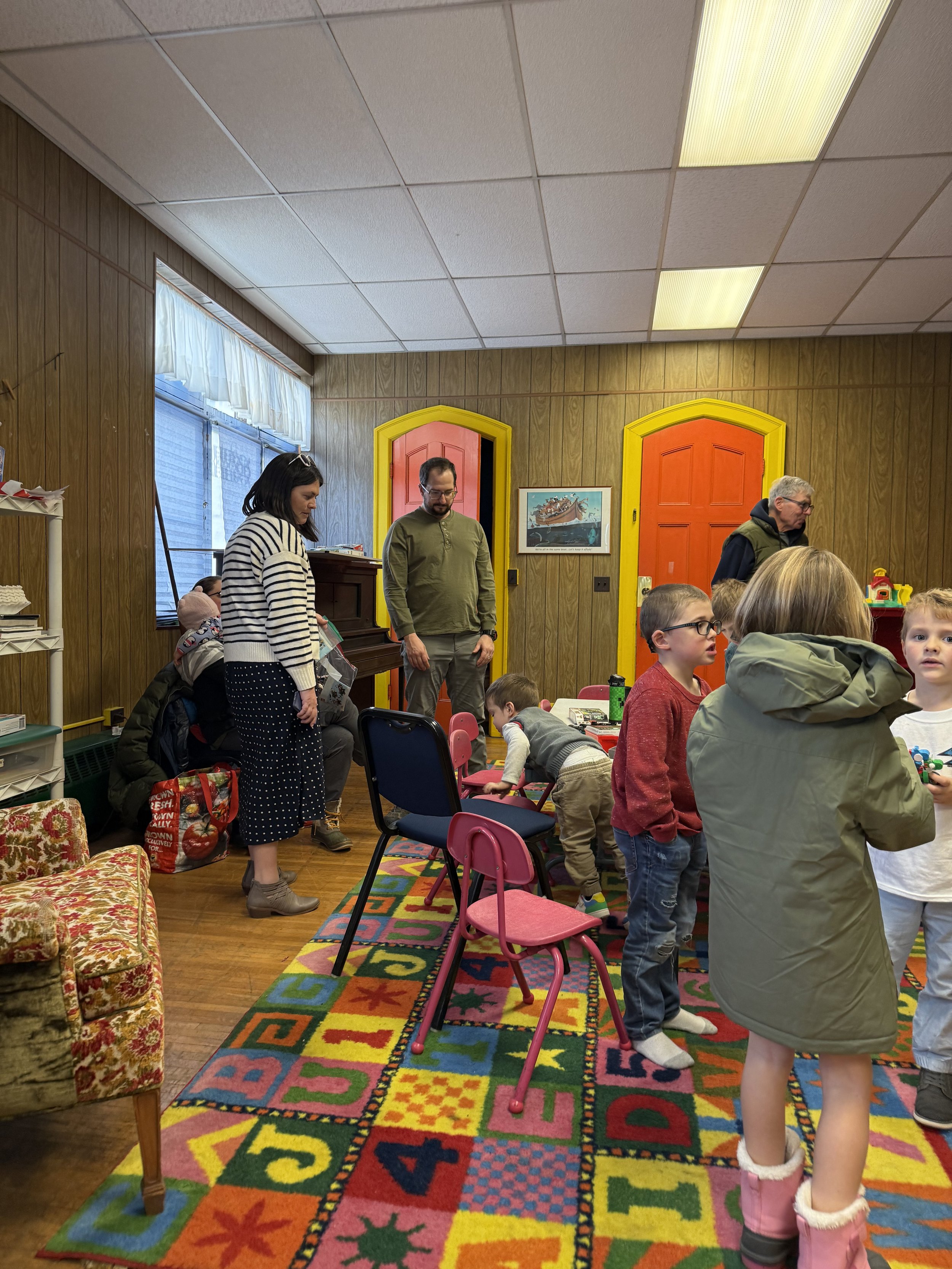 LEGO -Let's Build Together Group  2/25