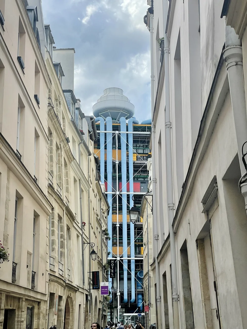 Centre Pompidou.jpeg