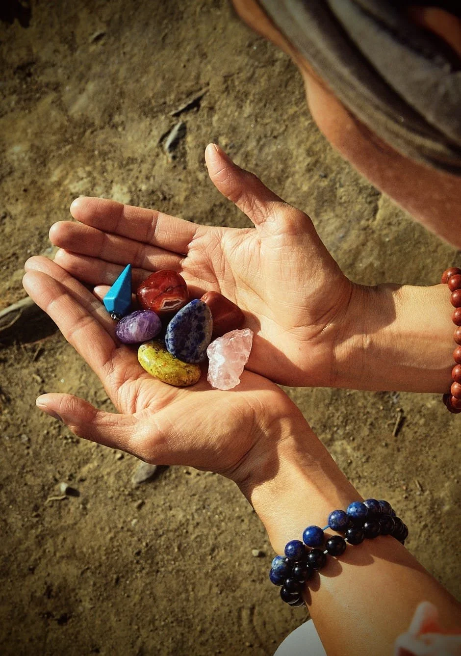 Clients enjoying a Reiki and sound healing session at Reiki Azul in Saint-Hubert, South Shore of Montreal.
