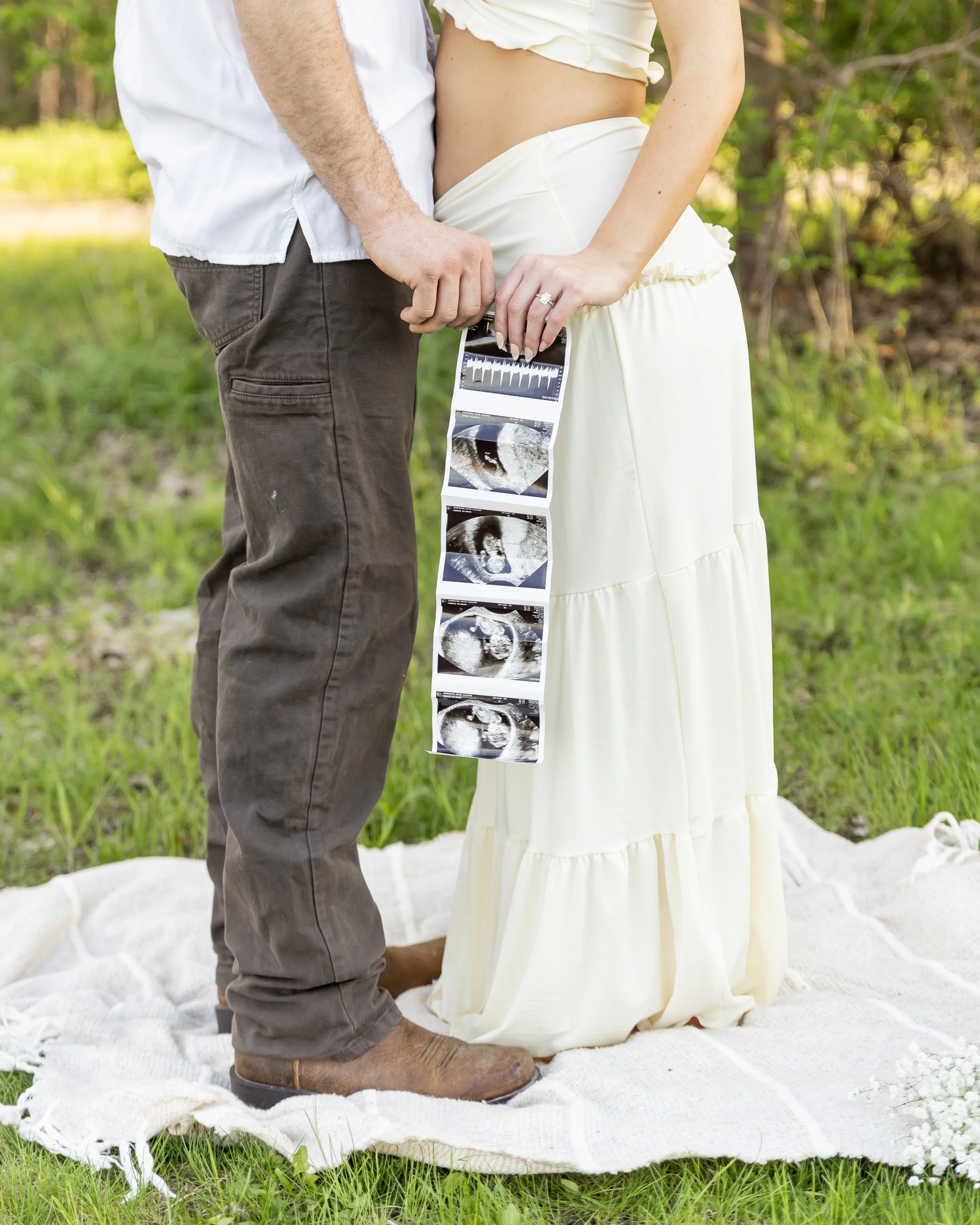 taylorandzachbabyannouncement43.jpg