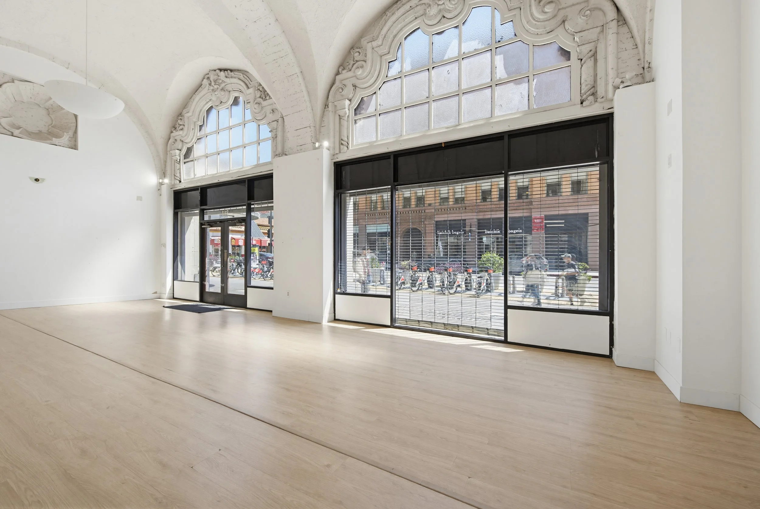 FOR LEASE
311 S Broadway, DTLA
High Design Street Facing Retail