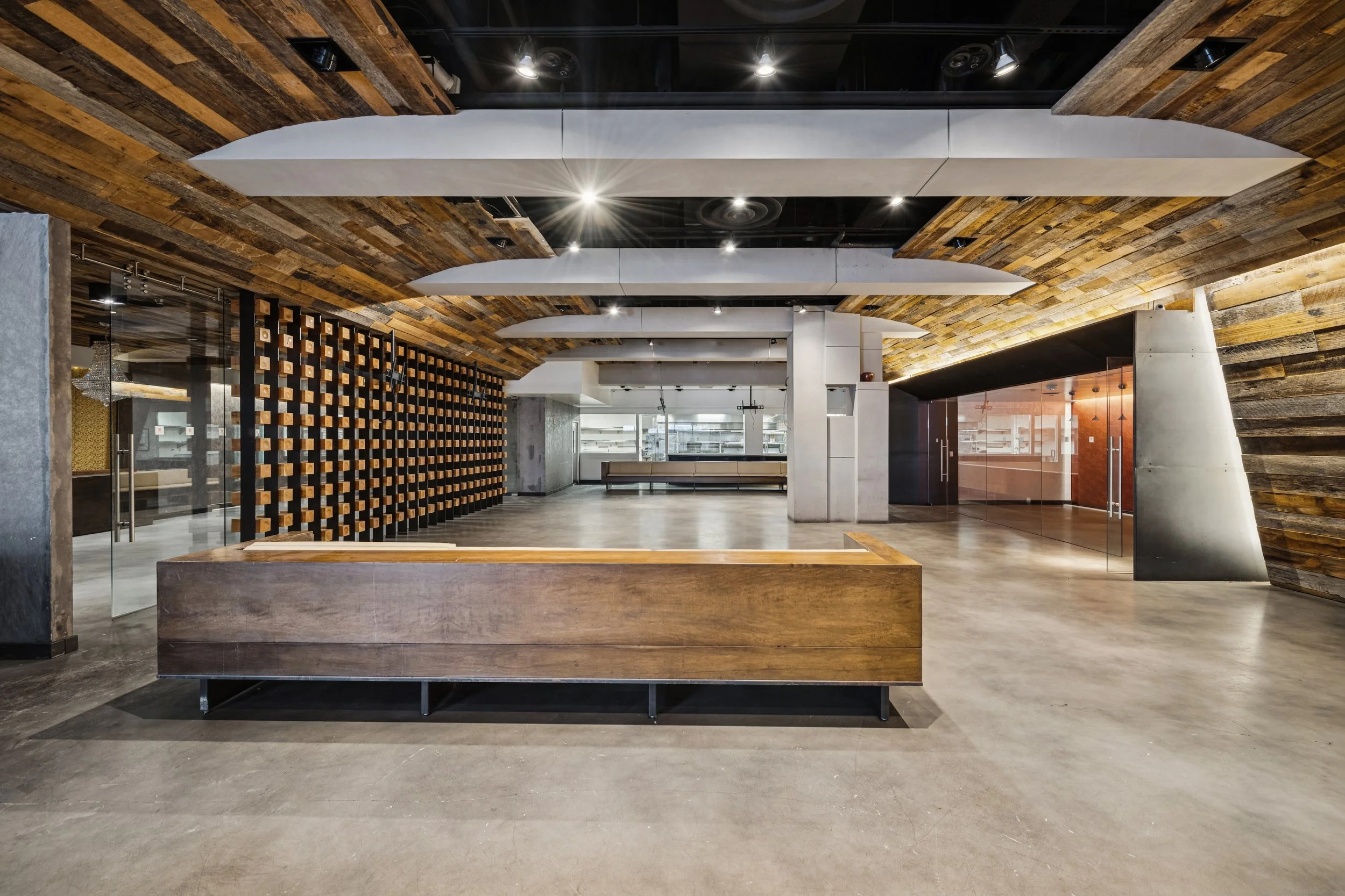 FOR LEASE
L.A. LIVE - Suite 35, DTLA
Restaurant + Patio, Open Kitchen, Full Bar