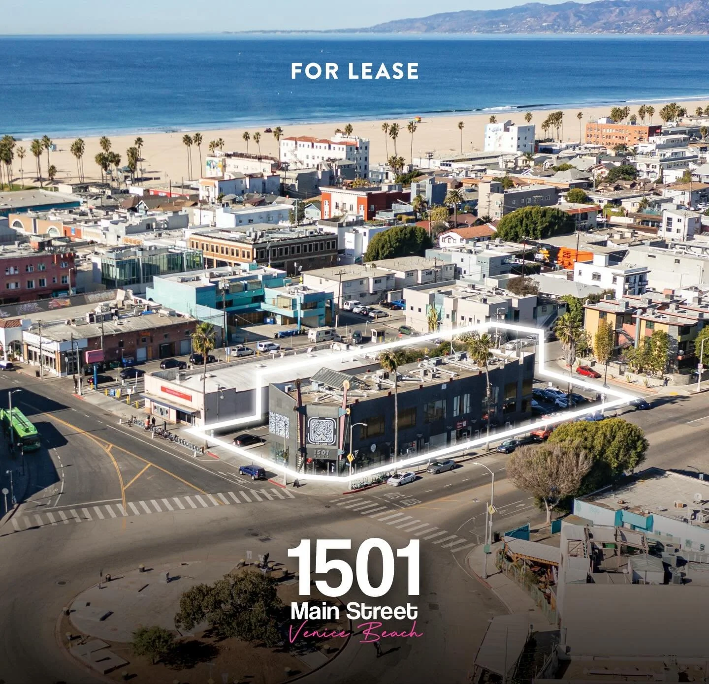 Iconic Windward Circle retail and office opportunities now available at 1501 Main Street, Venice. Steps to the Venice Sign, Hume and the beach, this address sits at the center of Venice culture and nonstop foot traffic.
&bull; Suite 106: Retail or se