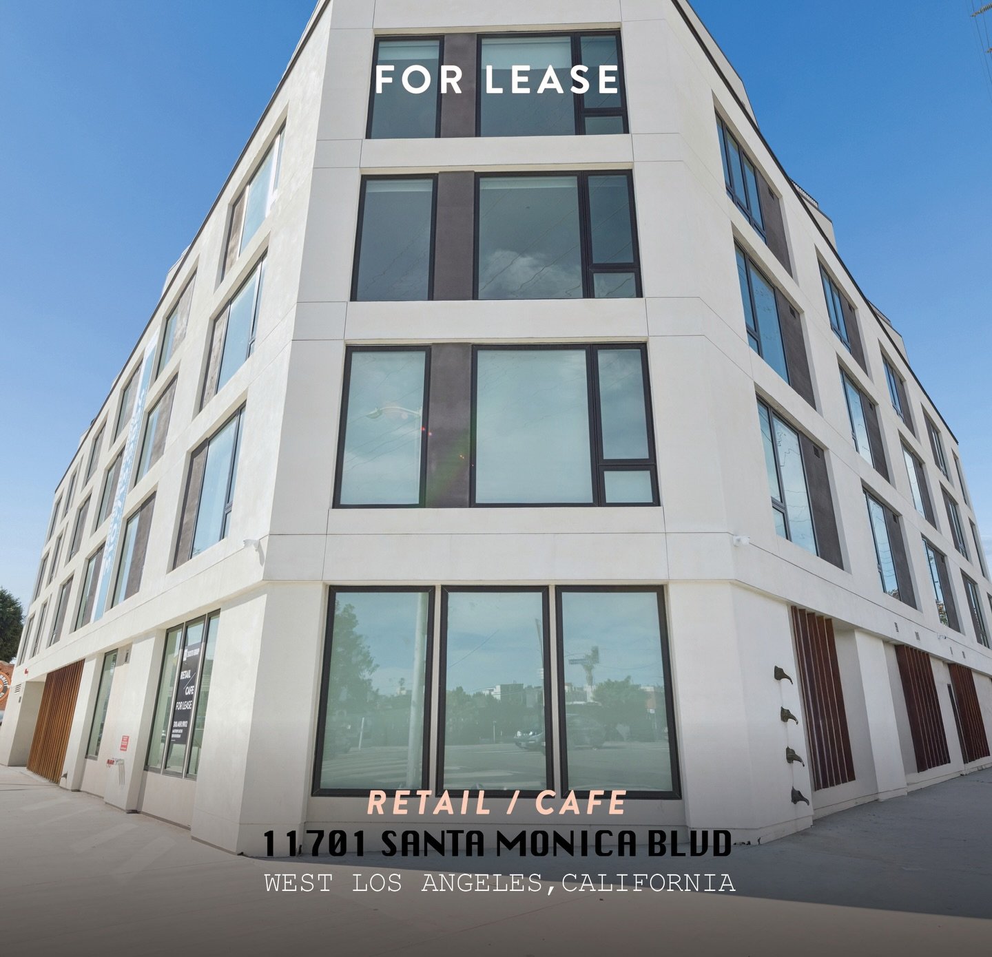 FOR LEASE | 11701 Santa Monica Blvd, West LA

Brand new 693 SF ground floor retail / cafe space at the bustling corner of Barrington &amp; Santa Monica Blvd. Located in an affluent, high density West LA neighborhood just minutes to Brentwood, Santa M