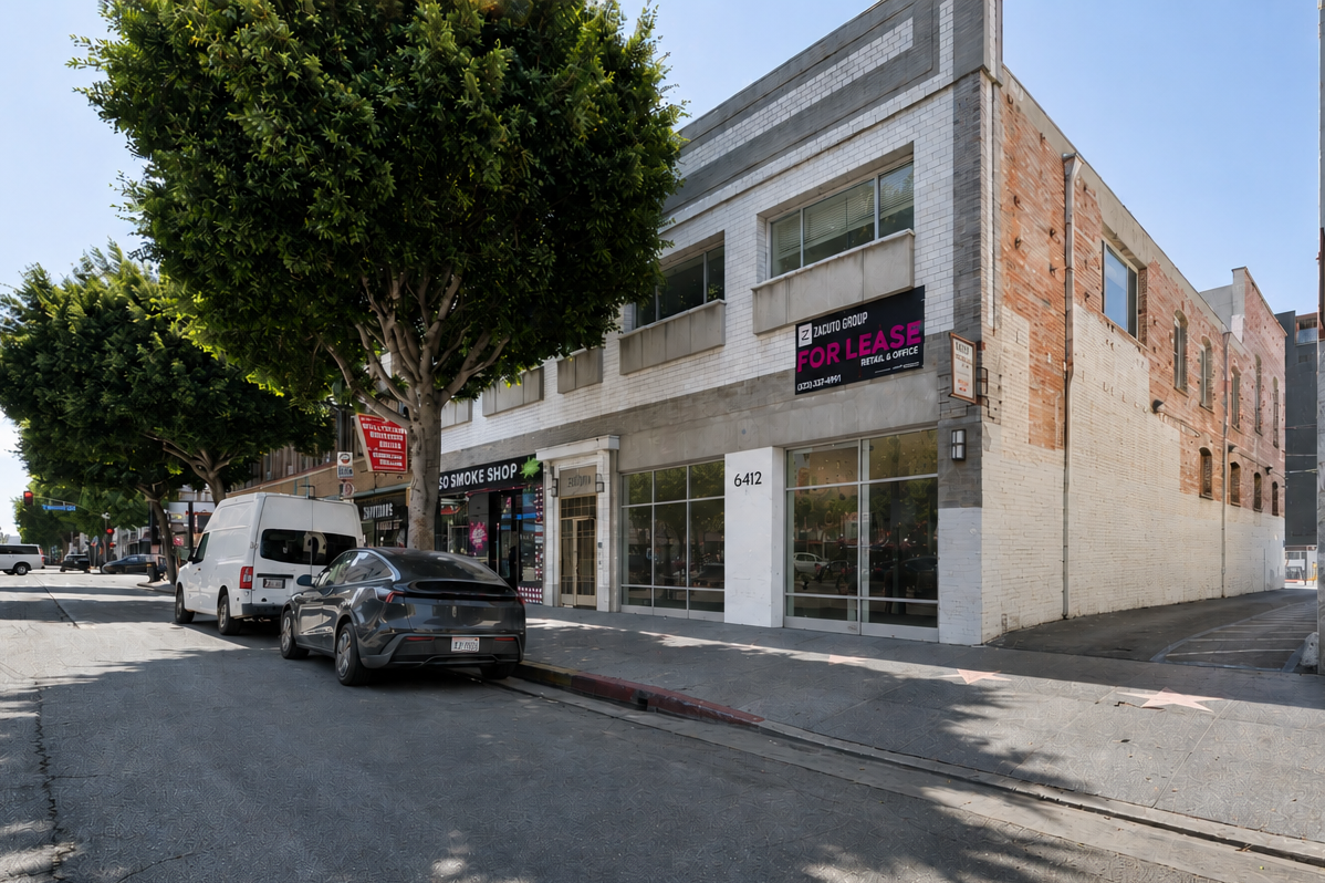 FOR LEASE
6410 Hollywood Blvd, Hollywood
Retail + Offices on Hollywood Walk of Fame