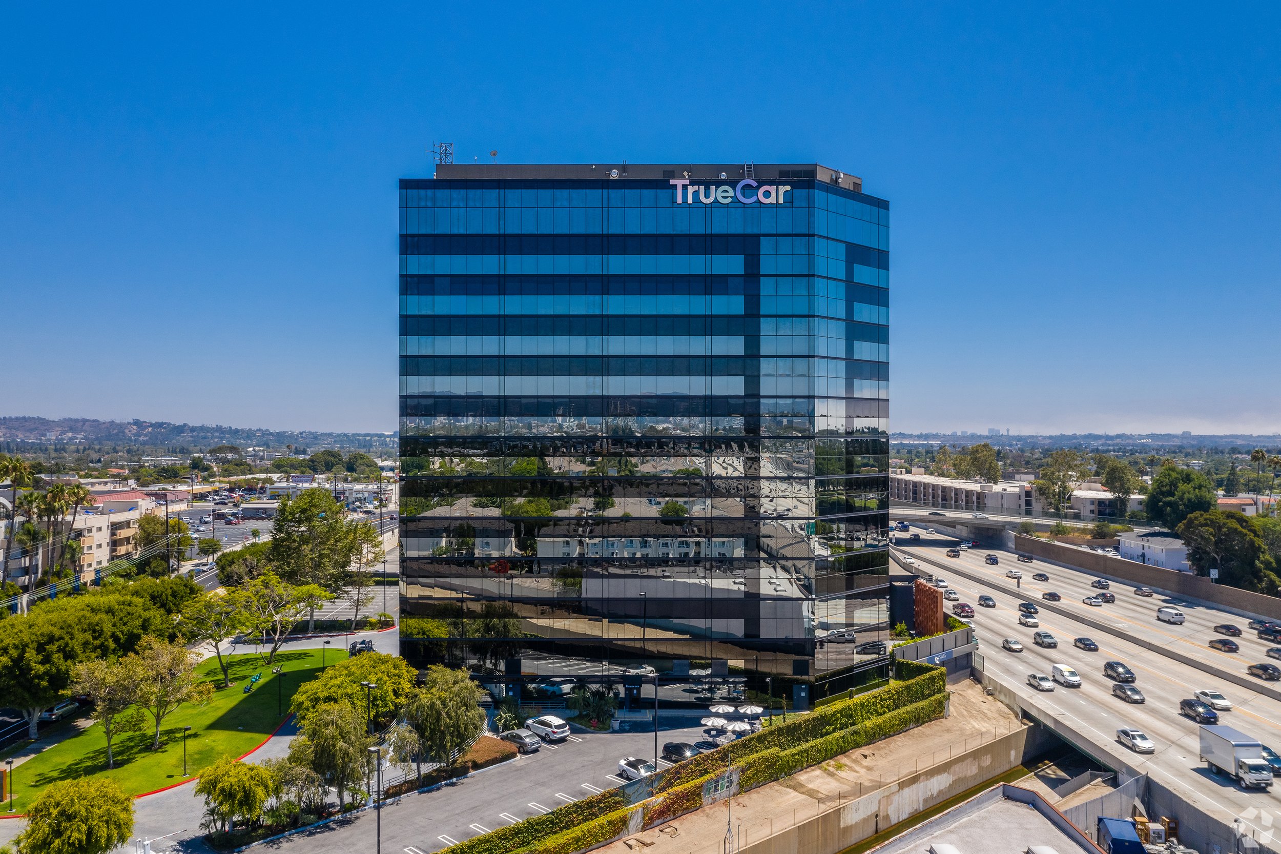 FOR LEASE
3415 S Sepulveda Blvd, Los Angeles
Bright Office Sublease in Class A Building