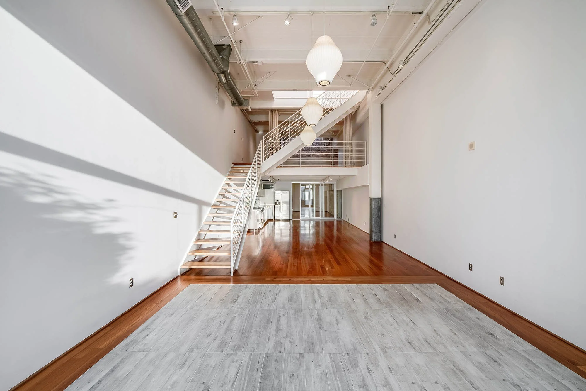 FOR LEASE
1850 E Industrial St, Arts District DTLA
Tri-Level Live/Work Creative Office Loft