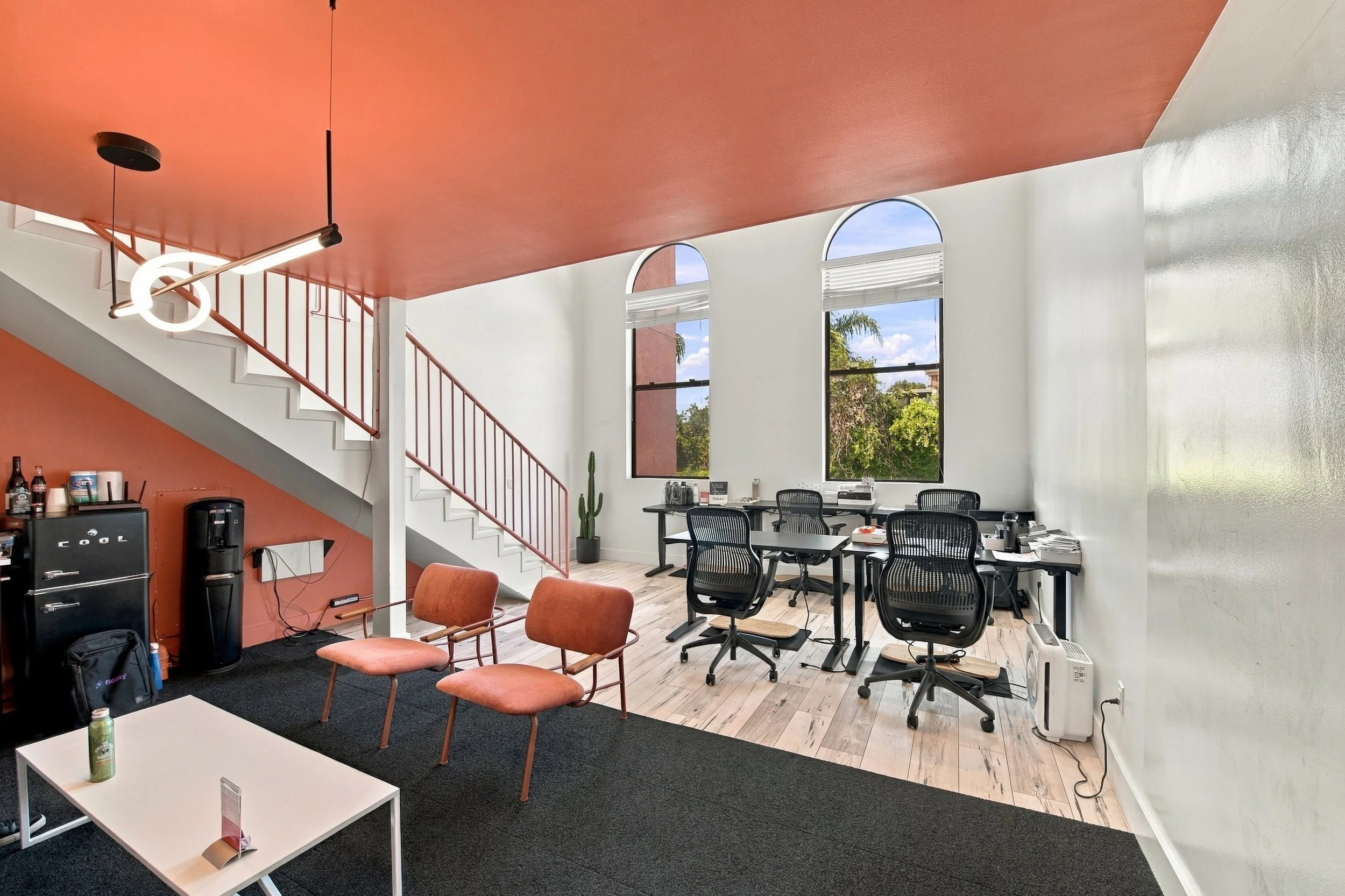 FOR LEASE
1301 Montana Ave, B, Santa Monica
Sublease | Creative Office + Loft with Roof Deck