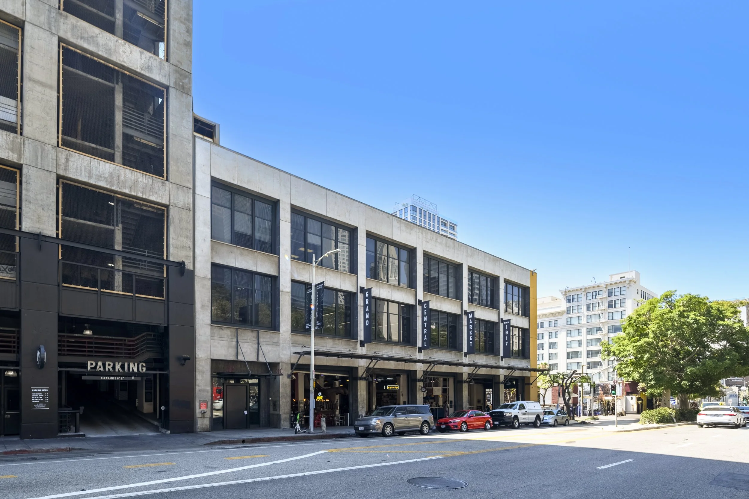 FOR LEASE
312 S Hill Street, DTLA
Office Loft Above Grand Central Market