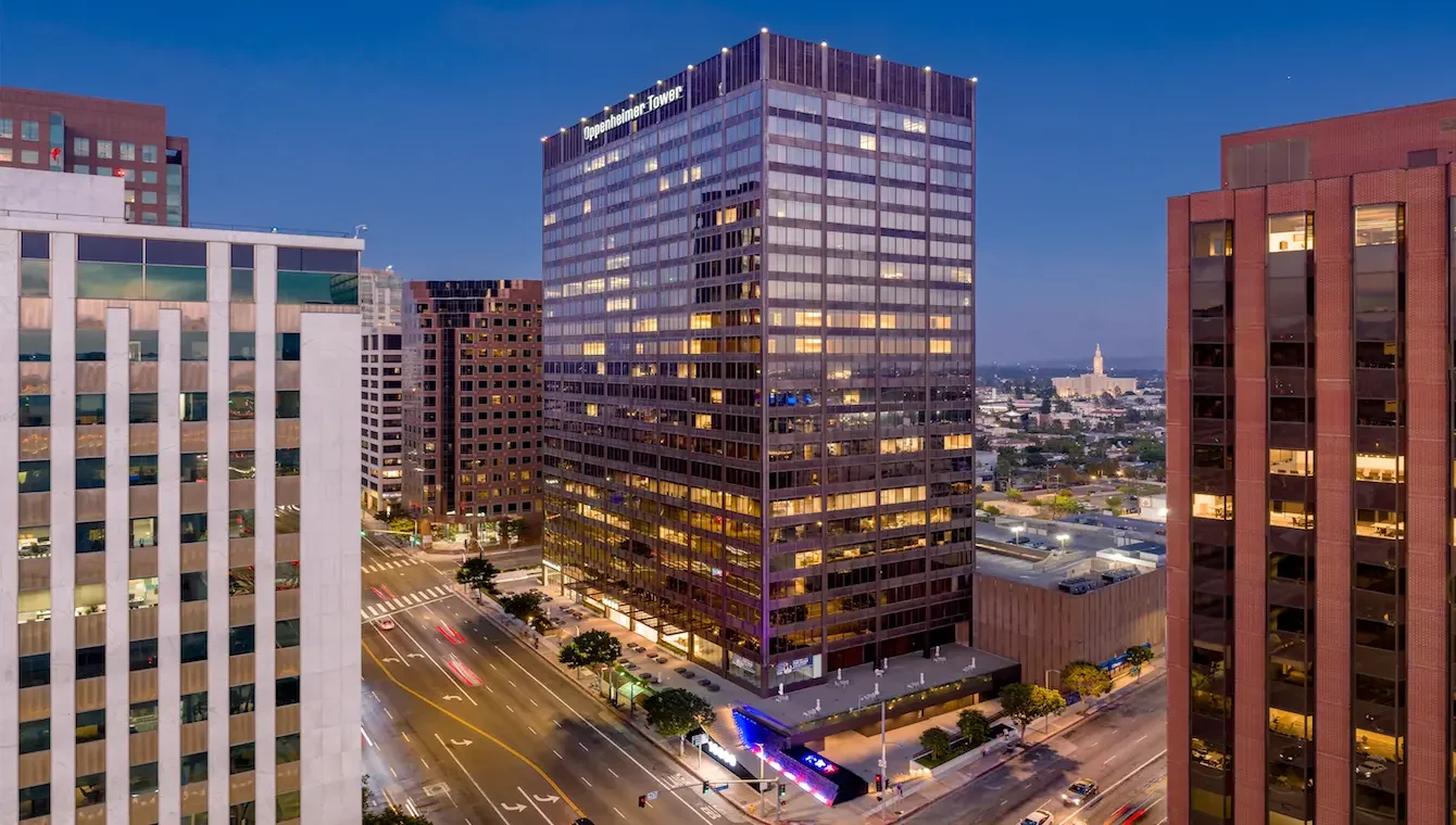 FOR LEASE
10880 Wilshire Blvd, Westwood
Creative Office Suite with Views