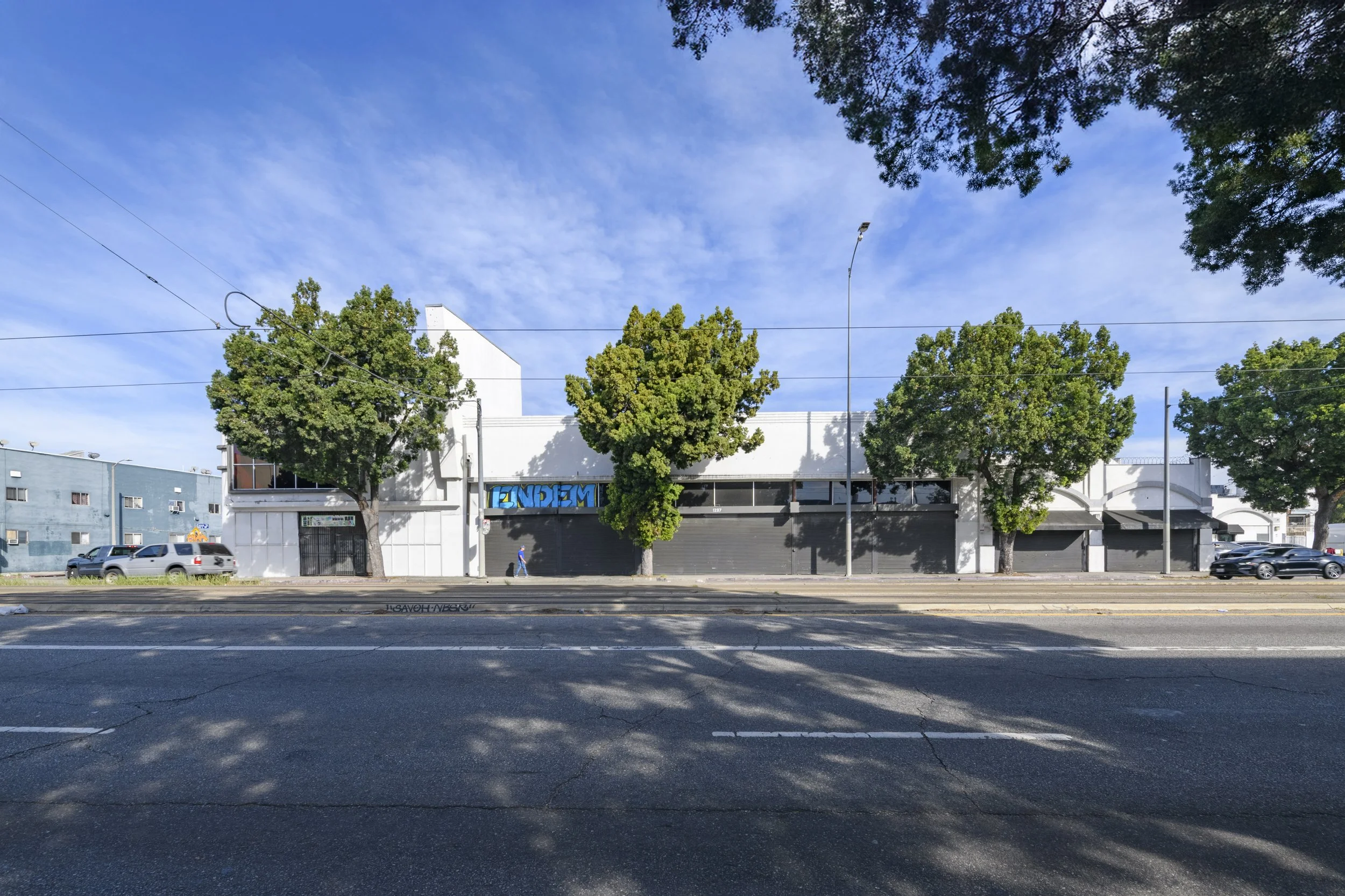 FOR LEASE
1207 E Washington Blvd, DTLA
Fitness / Showroom / Creative Office