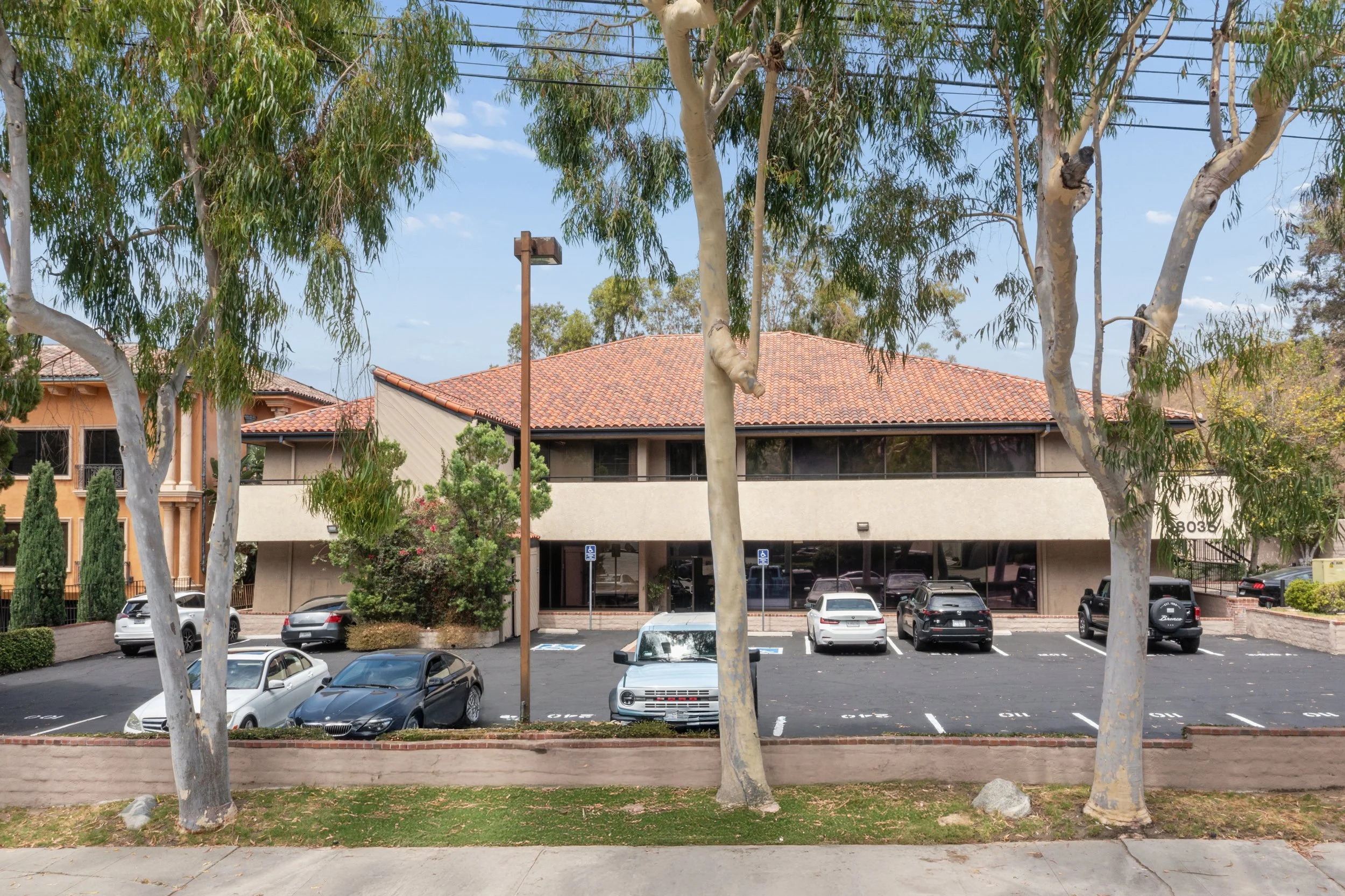 FOR SALE
28035 Dorothy Drive, Agoura Hills
2-Story Office Building - Owner/User Opp.