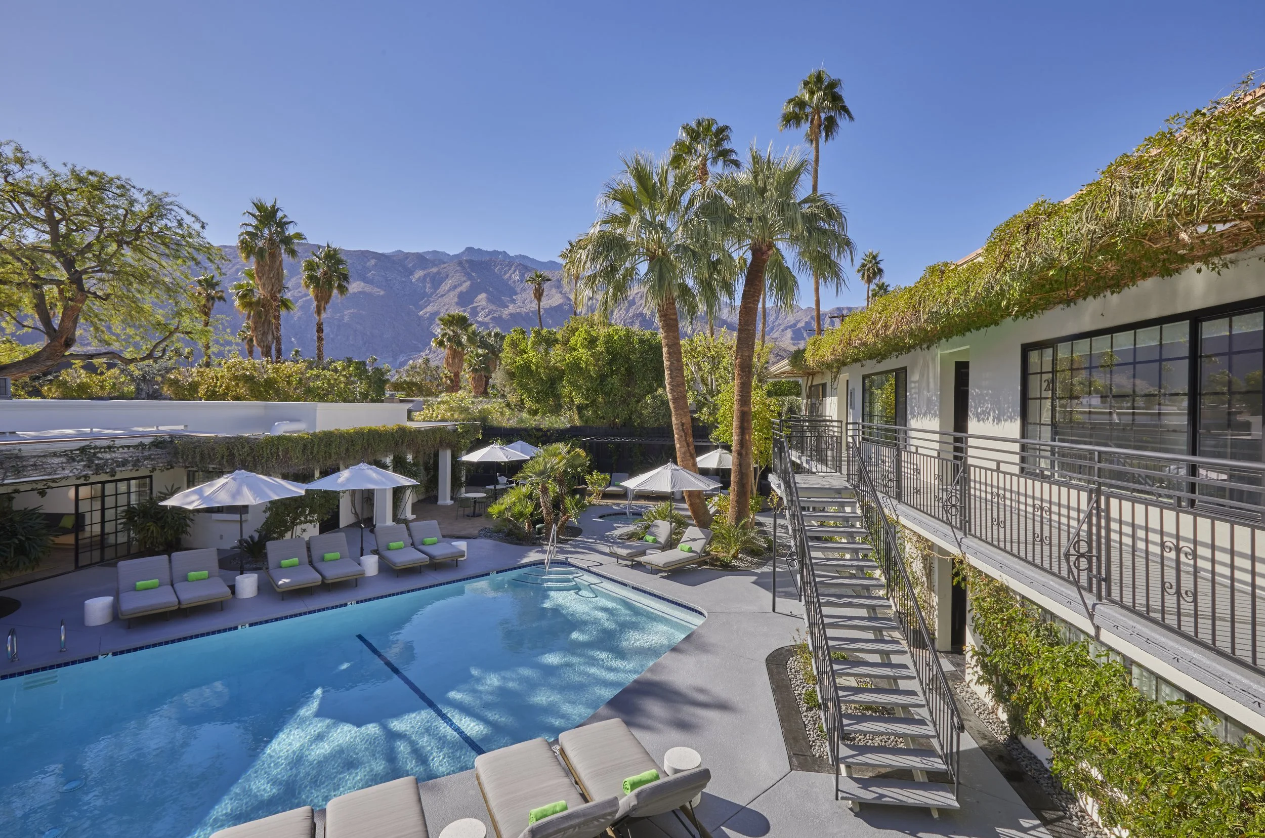 FOR SALE
Descanso Resort | 288 E Camino Monte Vista
16-Room High Design Palm Springs Hotel