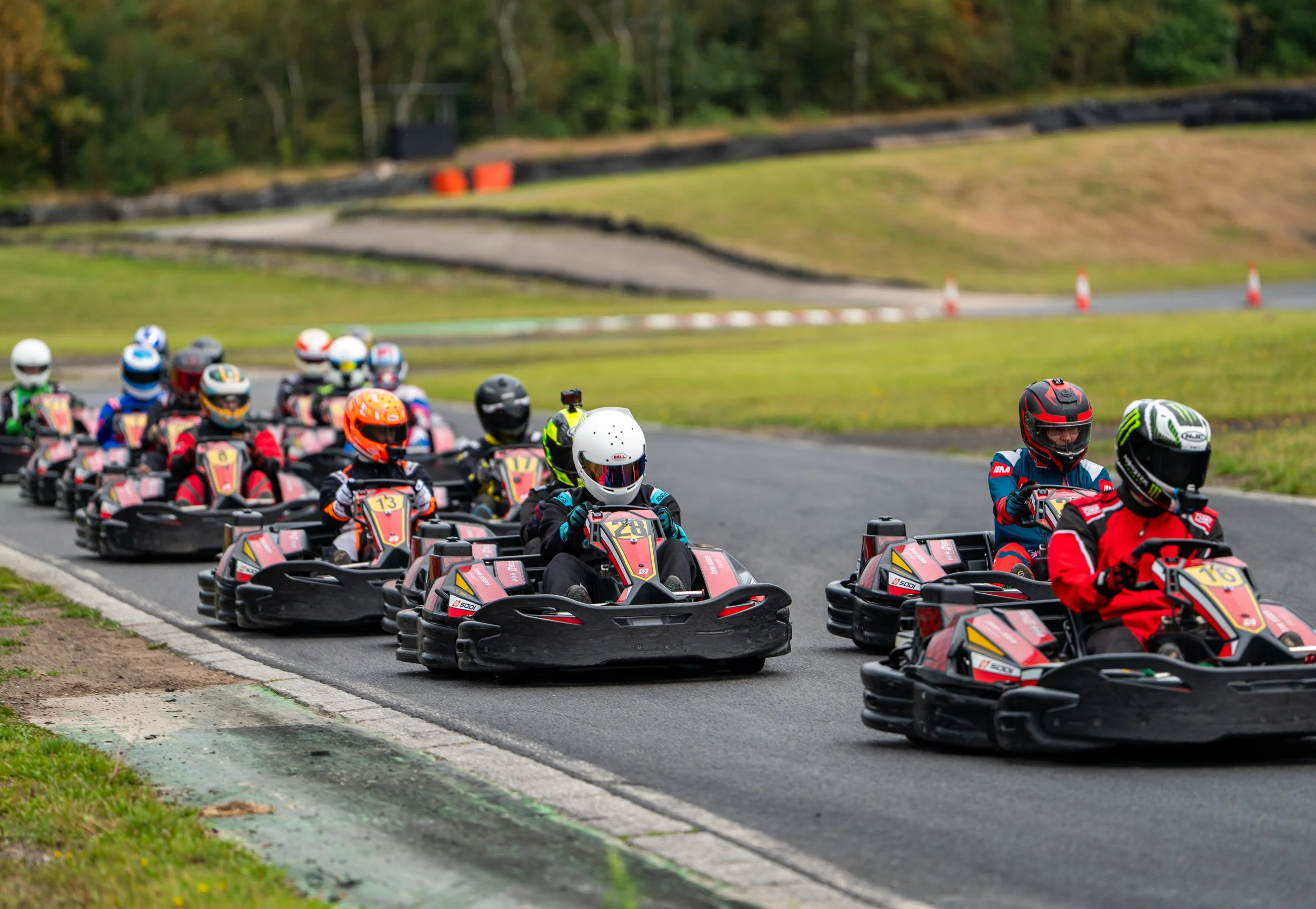 LW SPLIT 1 RACE 1.jpg