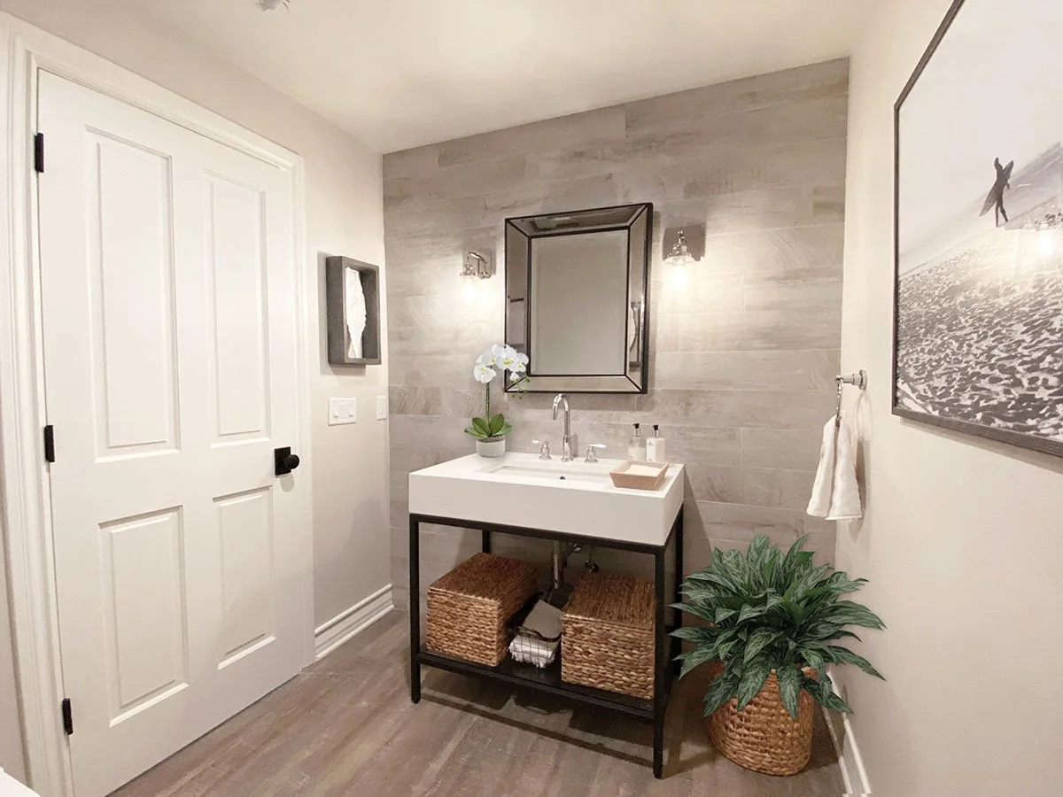 Modern Beach House Bathroom