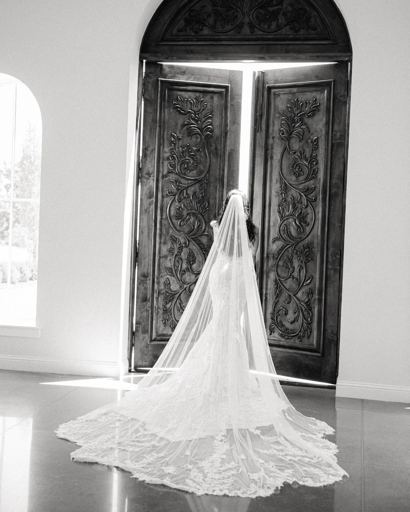 more b&amp;w 🖤

 shot w/ @thepowersphoto :)

#arkansasphotographer #nwaphotographer #bentonvillephotographer 
#elopementphotographers #arkansaselopementphotographer #arkansasweddingphotographer #arweddingphotographer #nwaweddingphotographer Arkansas