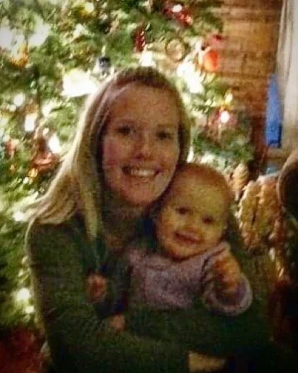 Christmas 2008 with my @dylanmariefig