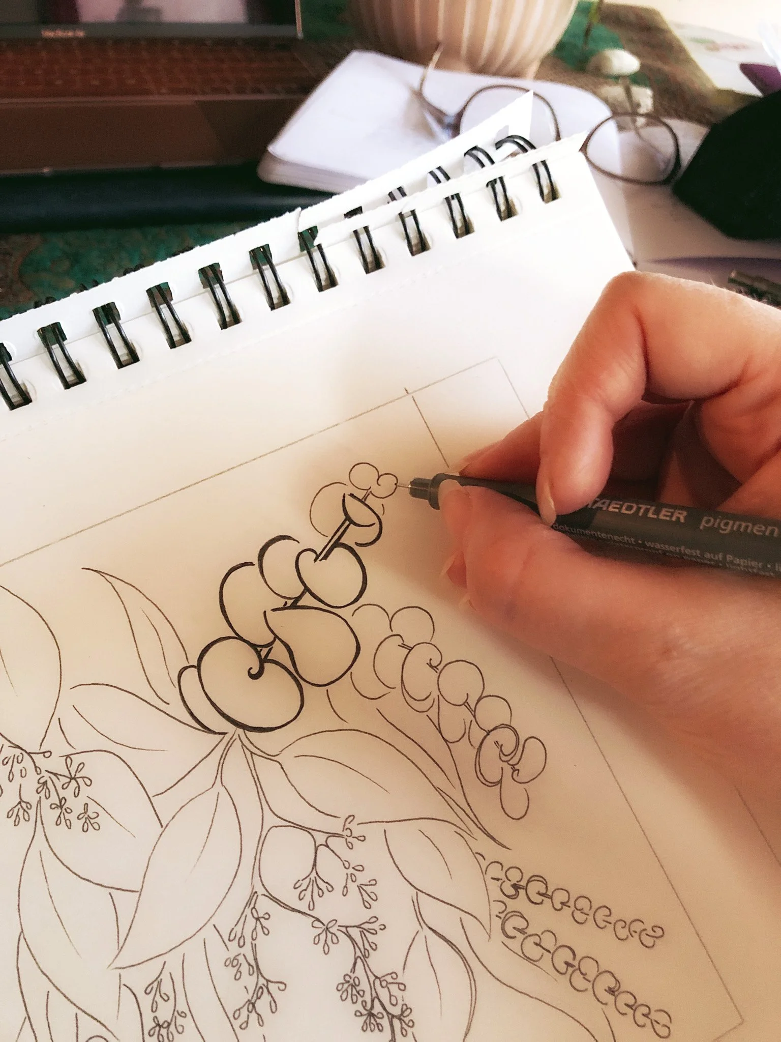 MothandCandle_Laura_Pensar_Eucalyptus_Sketch_01.jpg