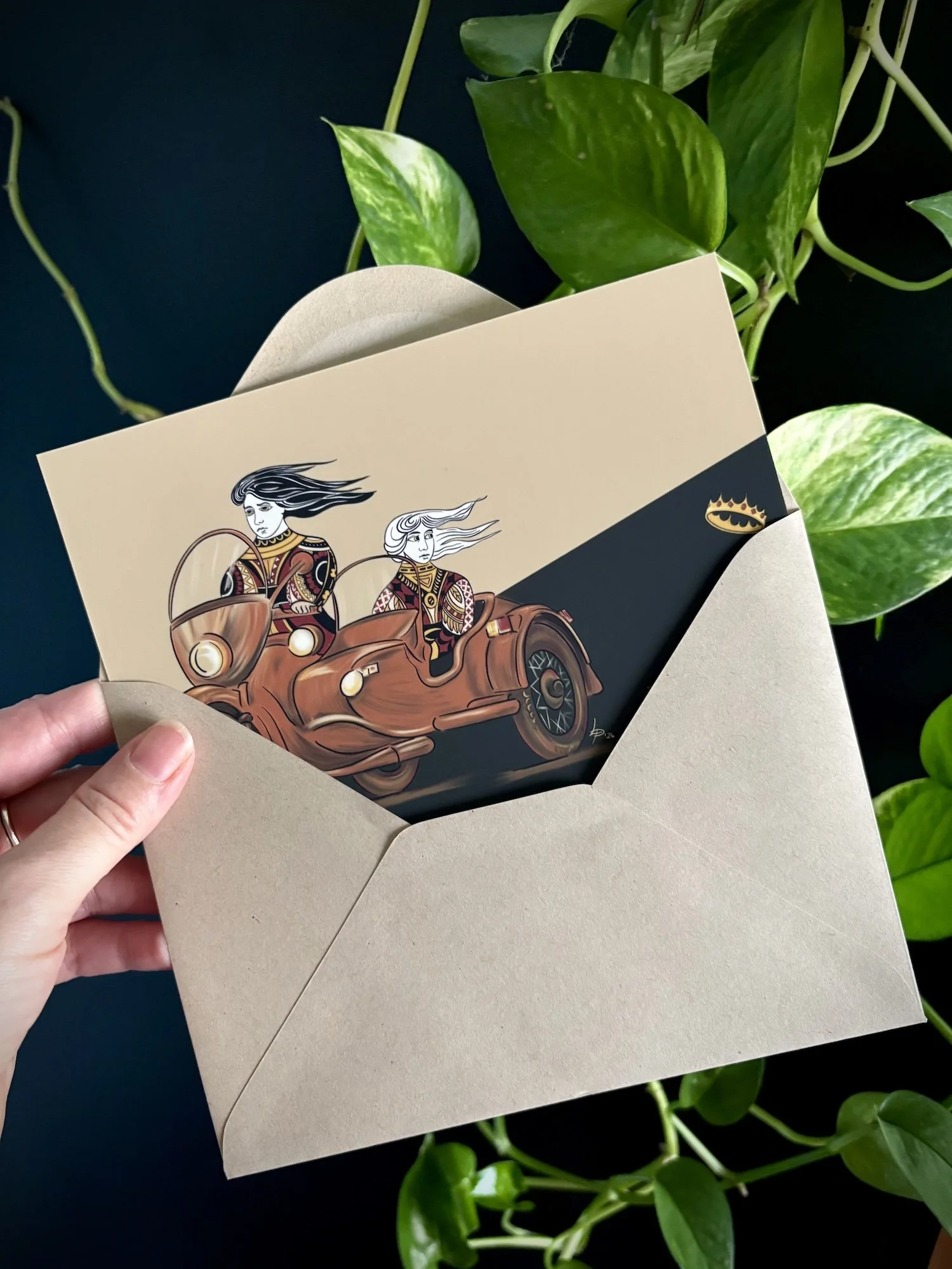 MotoQueens_Envelope_01.jpg