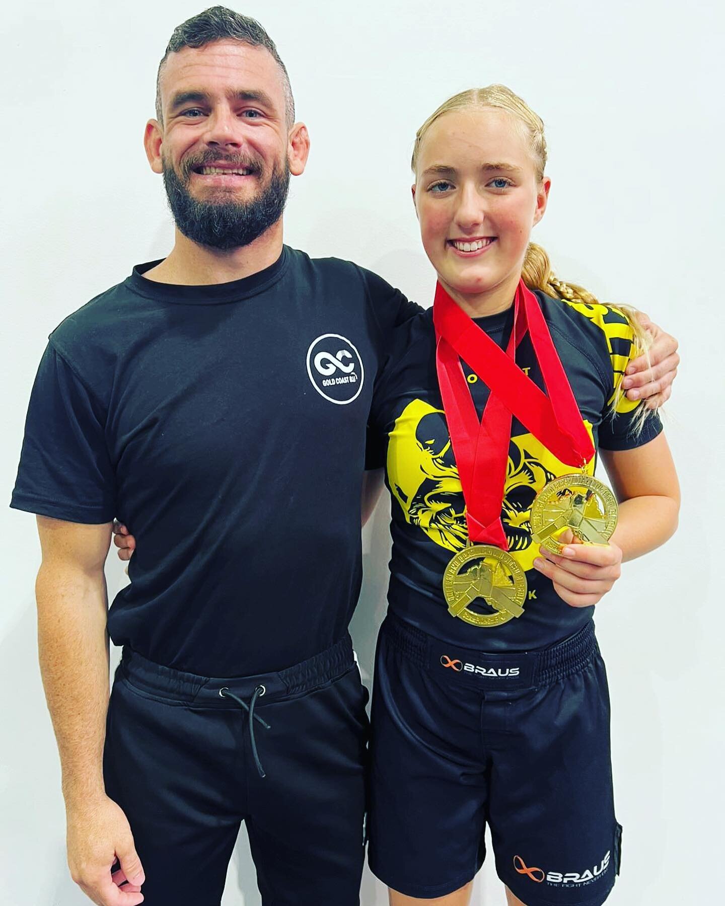 @lava_lovelopez wins double gold at the Moreton Bay Open QBJJC -

An impressive performance from Lava last weekend against a talented opponent going up in weight and age.

Lava employed a powerful top game using her precise outside passing combined w