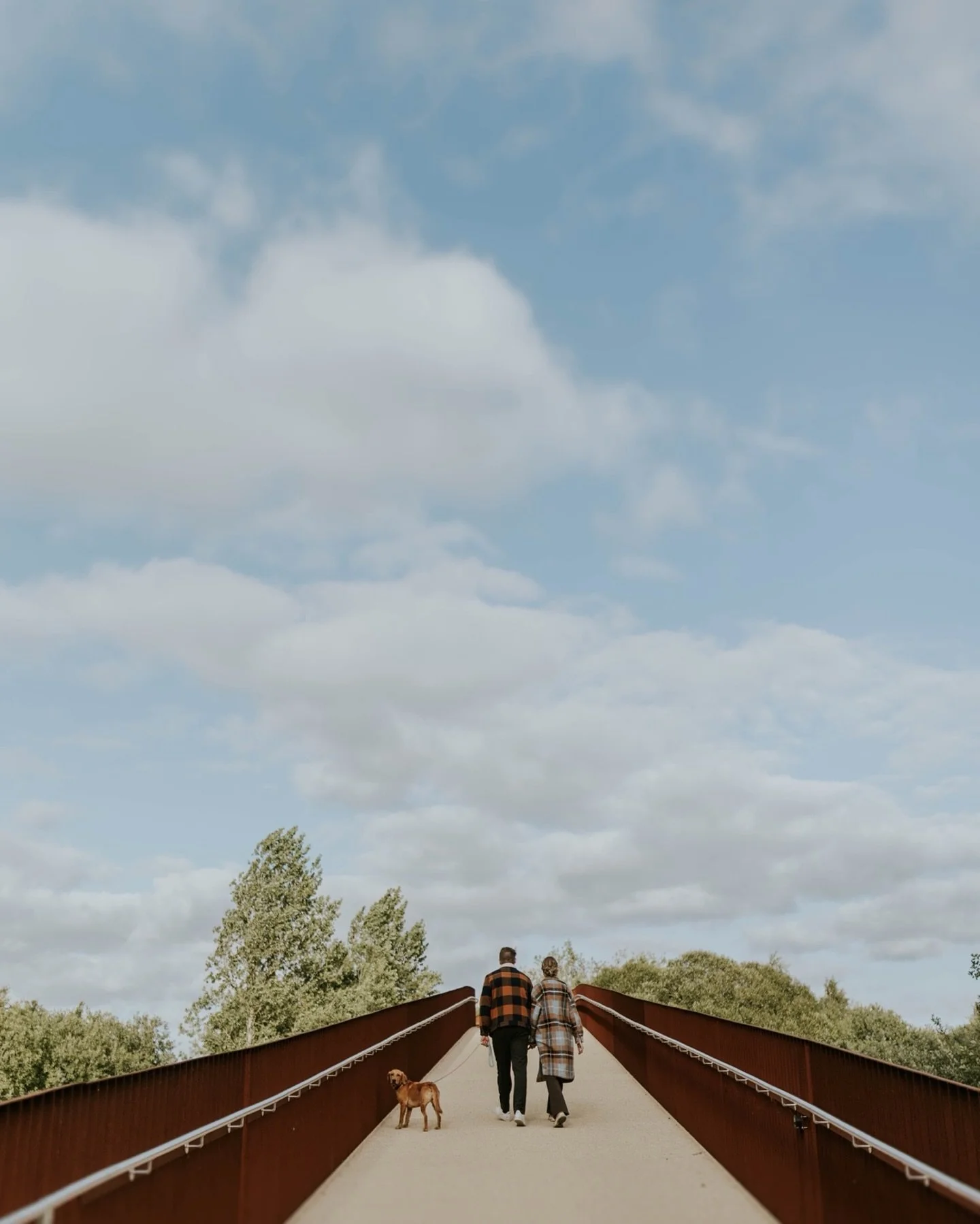 I morgen siger Rikke og Mathias ja til hinanden. Ihh jeg gl&aelig;der mig meget til at forevige deres bryllup. 
Rikke er en af mine smukke modeller som jeg har fotograferet en del igennem de sidste 6-7 &aring;r 🫶🏼

Lidt billeder fra deres pr&oslash
