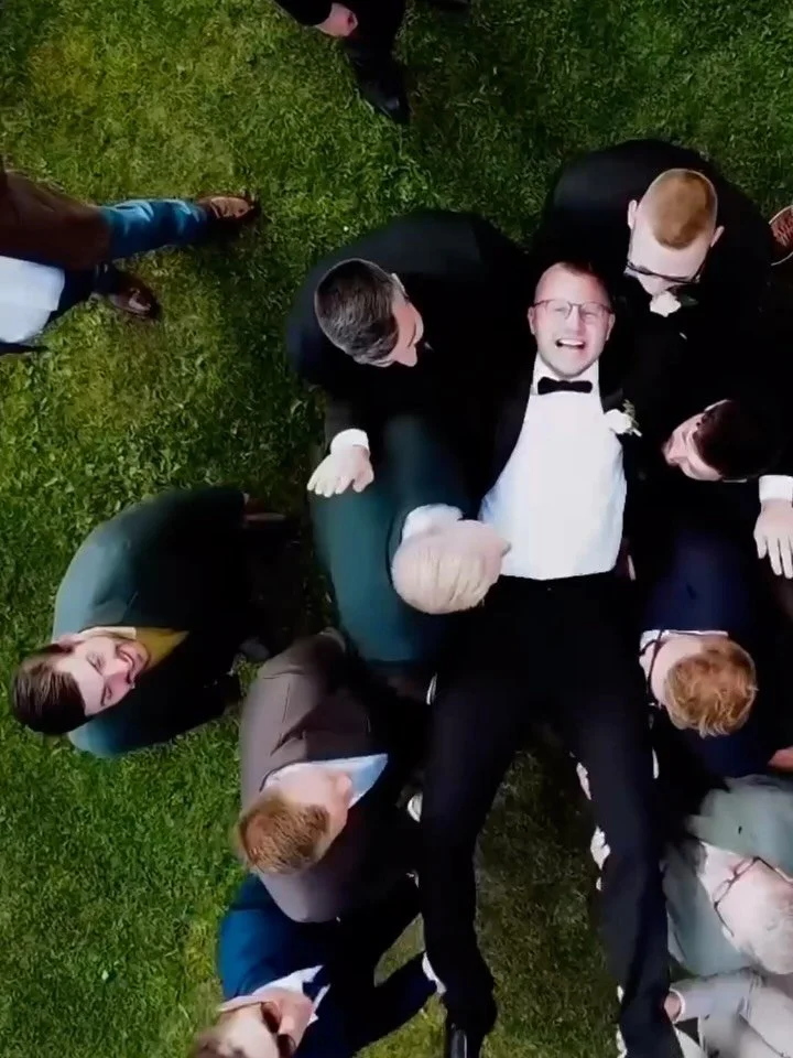 Anders &amp; Christina

Lidt flere billeder fra et fantastisk bryllup p&aring; @hotelsixtussinatur 🫶🏼

#bryllup #bryllupsdag #brudepar #brudekjole #brudgom #brud #hotelsixtur #sigja #wedding #weddingday #visitmiddelfart #bryllupsfotograf #weddingph