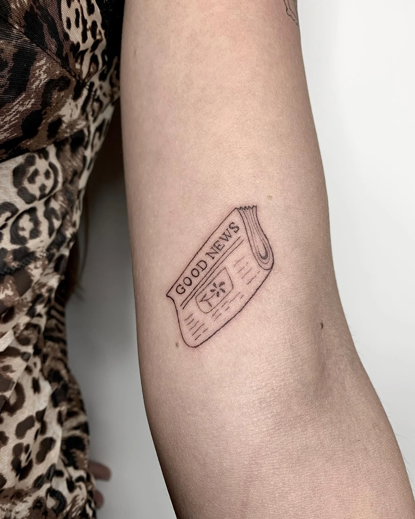 𝒢𝑜𝑜𝒹 𝓃𝑒𝓌𝓈 𝓉𝒶𝓉𝓉𝑜𝑜 🗞️

𝒜 𝓁𝒾𝓉𝓉𝓁𝑒 𝓇𝑒𝓂𝒾𝓃𝒹𝑒𝓇 𝓉𝑜 𝓈𝓅𝓇𝑒𝒶𝒹 𝓅𝑜𝓈𝒾𝓉𝒾𝓋𝑒 𝑒𝓃𝑒𝓇𝑔𝓎 𝒶𝓃𝒹 𝓈𝒽𝒶𝓇𝑒 𝑔𝑜𝑜𝒹 𝓋𝒾𝒷𝓇𝒶𝓉𝒾𝑜𝓃𝓈 💞💐☀️

📍Done at @cozyink.cnx