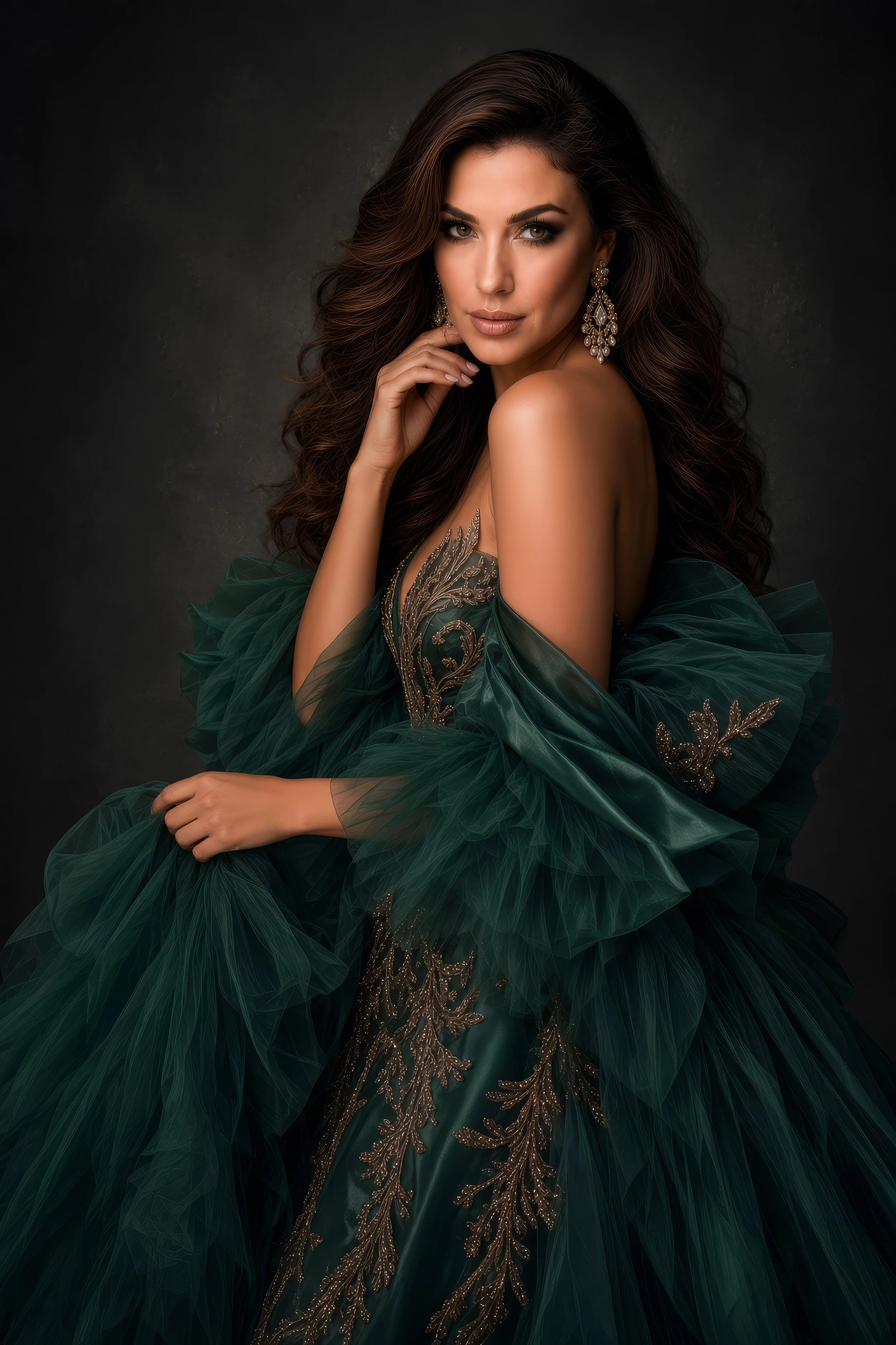 Glamorous Fine Art Portrait_(2) copy.jpg
