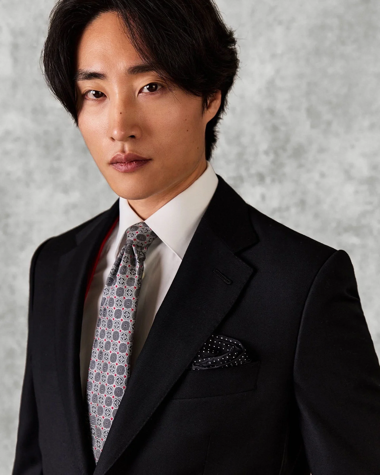 𝐆𝐈𝐄𝐕𝐄𝐒 ⭐ 𝑹𝒚𝒖 𝑾𝒂𝒏𝒌𝒚𝒖 (@ryuwk) for @gieveslondon #Online 👔
ㅤ
#RyuWankyu #WilsonModels #Gieves #Ecom