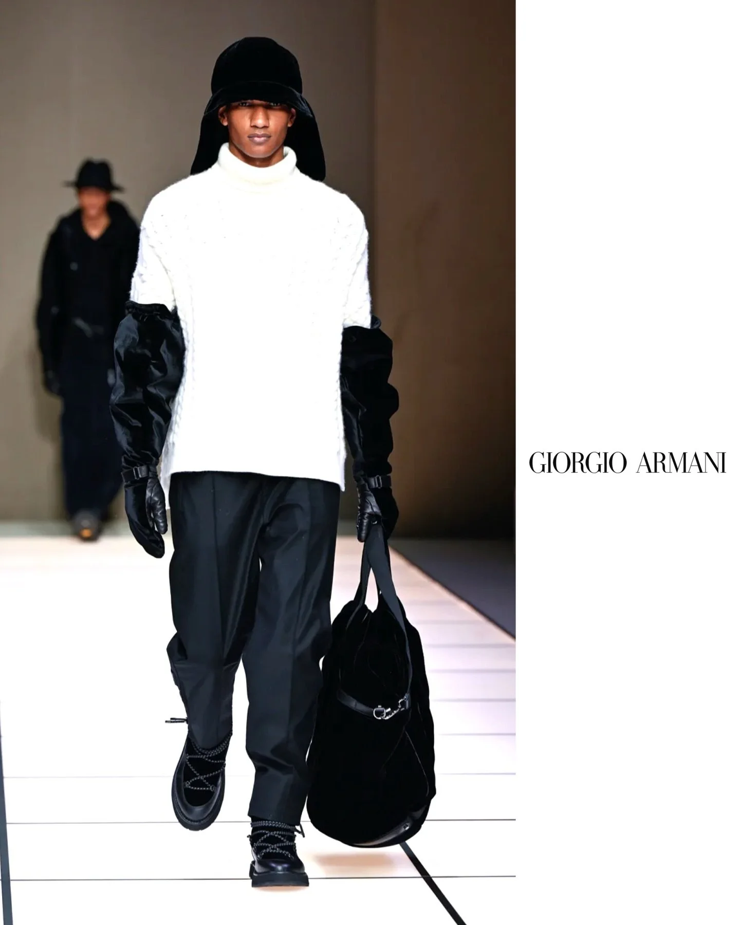 𝐆𝐈𝐎𝐑𝐆𝐈𝐎 𝐀𝐑𝐌𝐀𝐍𝐈🚶🏾&zwj;♂️💎 𝑱𝒐𝒔𝒉𝒖𝒂 𝑺𝒆𝒕𝒉 (@dvojosh) on the #runway in Milan for @giorgioarmani 𝐅𝐖𝟐𝟔 #Menswear 𝐂𝐨𝐥𝐥𝐞𝐜𝐭𝐢𝐨𝐧 ⭐️⭐️⭐️
&zwnj;
✍️ @gerelovesa
🫶 @specialmanagementmen
⠀
#JoshuaSeth #GiorgioArmani #milanfash