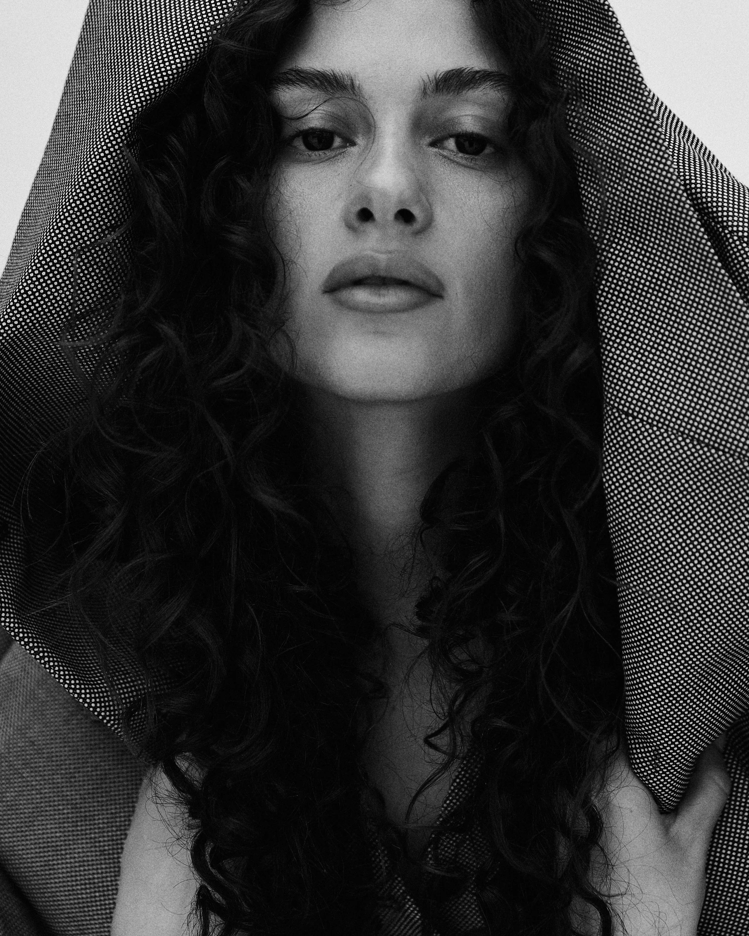 𝐕𝐄𝐑𝐀 𝐈𝐃𝐑𝐈𝐙𝐈 (@veraqiki) by 𝐃𝐢𝐚𝐧𝐚 𝐁ü𝐧𝐠𝐞𝐫 (@dianabuenger) 📸 &spades;️

&ldquo;𝐓𝐡𝐞 𝐬𝐨𝐮𝐥 𝐭𝐡𝐚𝐭 𝐬𝐞𝐞𝐬 𝐛𝐞𝐚𝐮𝐭𝐲 𝐦𝐚𝐲 𝐬𝐨𝐦𝐞𝐭𝐢𝐦𝐞𝐬 𝐰𝐚𝐥𝐤 𝐚𝐥𝐨𝐧𝐞.&rdquo;

&mdash;𝐉𝐨𝐡𝐚𝐧𝐧 𝐖𝐨𝐥𝐟𝐠𝐚𝐧𝐠 𝐯𝐨𝐧 𝐆𝐨𝐞