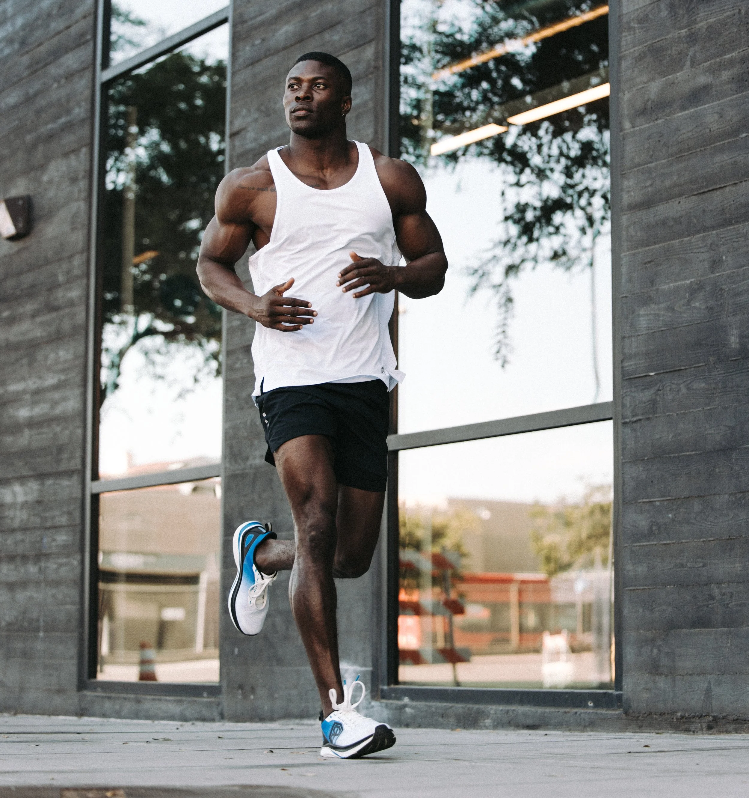 𝐁𝐎𝐑𝐍 𝐏𝐑𝐈𝐌𝐈𝐓𝐈𝐕𝐄 ⭐ 𝑲𝒚𝒍𝒆 𝑯𝒂𝒍𝒍 (@mr.kylehall) for @bornprimitive #Online 🏃🏽&zwj;♂️
ㅤ
#KyleHall #WilsonModels #BornPrimitive #Athletics