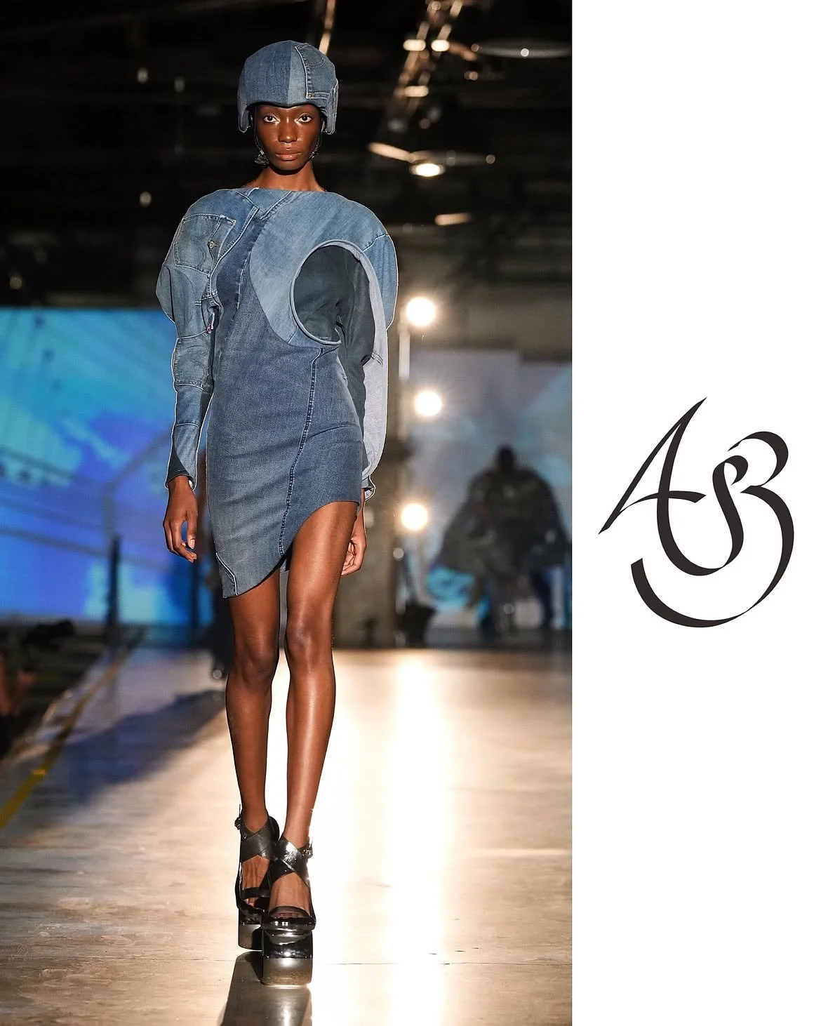 𝐓𝐇𝐑𝐄𝐄𝐀𝐒𝐅𝐎𝐔𝐑🚶🏿_♂️𝑴𝒂𝒘𝒆𝒏𝒂 𝑻𝒂𝒇𝒂 (@mawena_tafa) makes her #runway 𝐃𝐄𝐁𝐔𝐓 i.jpg
