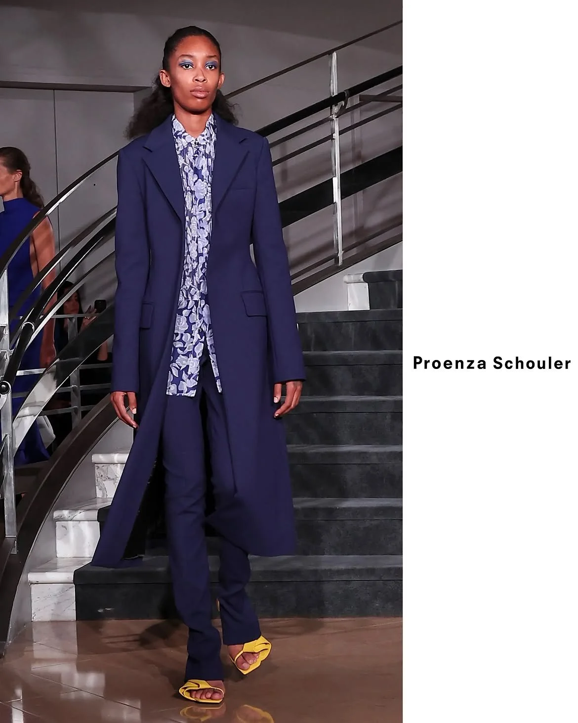 𝐏𝐑𝐎𝐄𝐍𝐙𝐀🚶_♂️𝑲𝒓𝒊𝒔 𝑱𝒆𝒂𝒏 𝑭𝒓𝒂𝒏𝒄𝒐𝒊𝒔 (@noirxkris) on the #runway in #NYC for @p.jpg