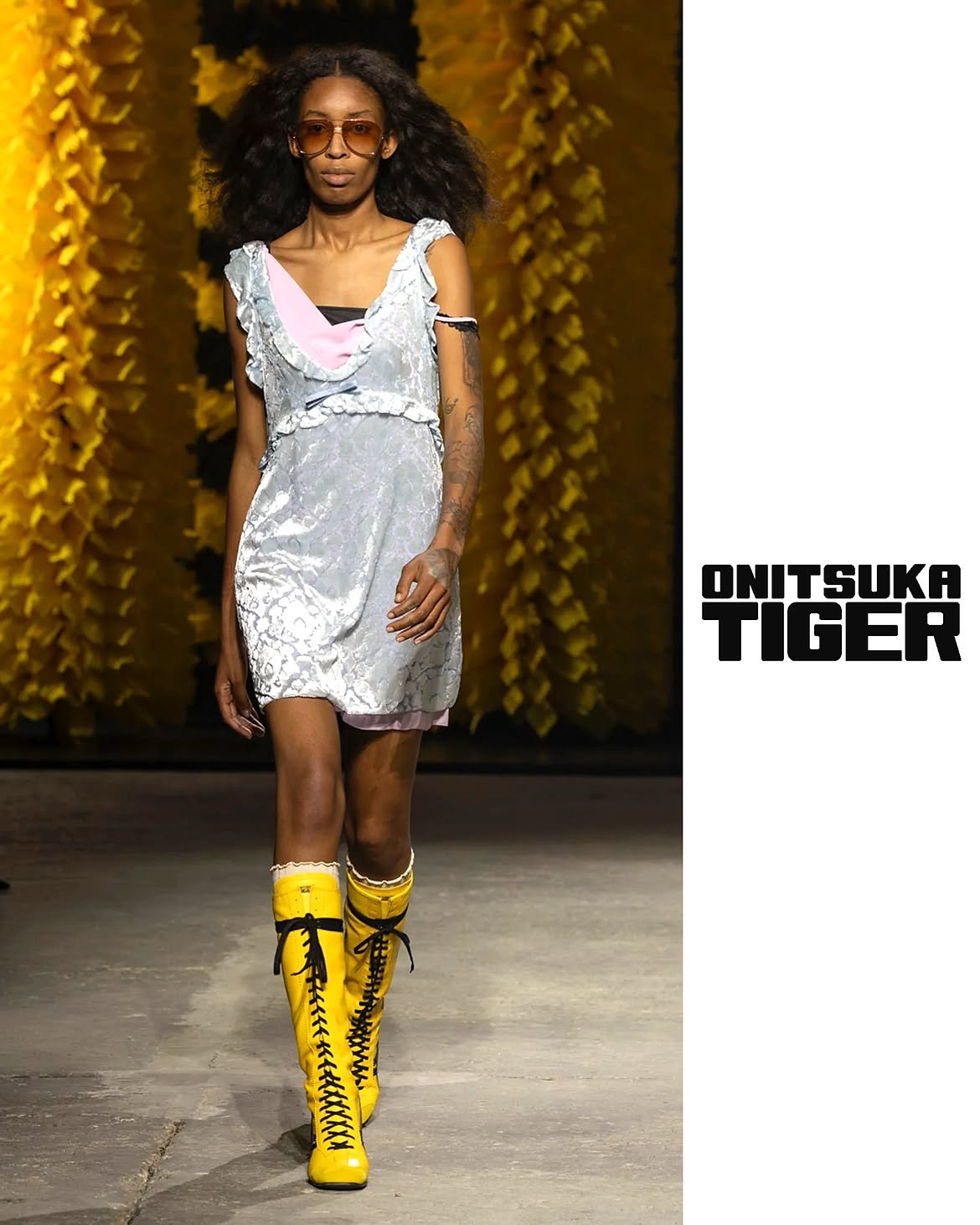 𝐎𝐧𝐢𝐭𝐬𝐮𝐤𝐚 𝐓𝐢𝐠𝐞𝐫🚶🏽_♀️𝑲𝒓𝒊𝒔 𝑱𝒆𝒂𝒏 𝑭𝒓𝒂𝒏𝒄𝒐𝒊𝒔 (@noirxkris) on the #runway.jpg