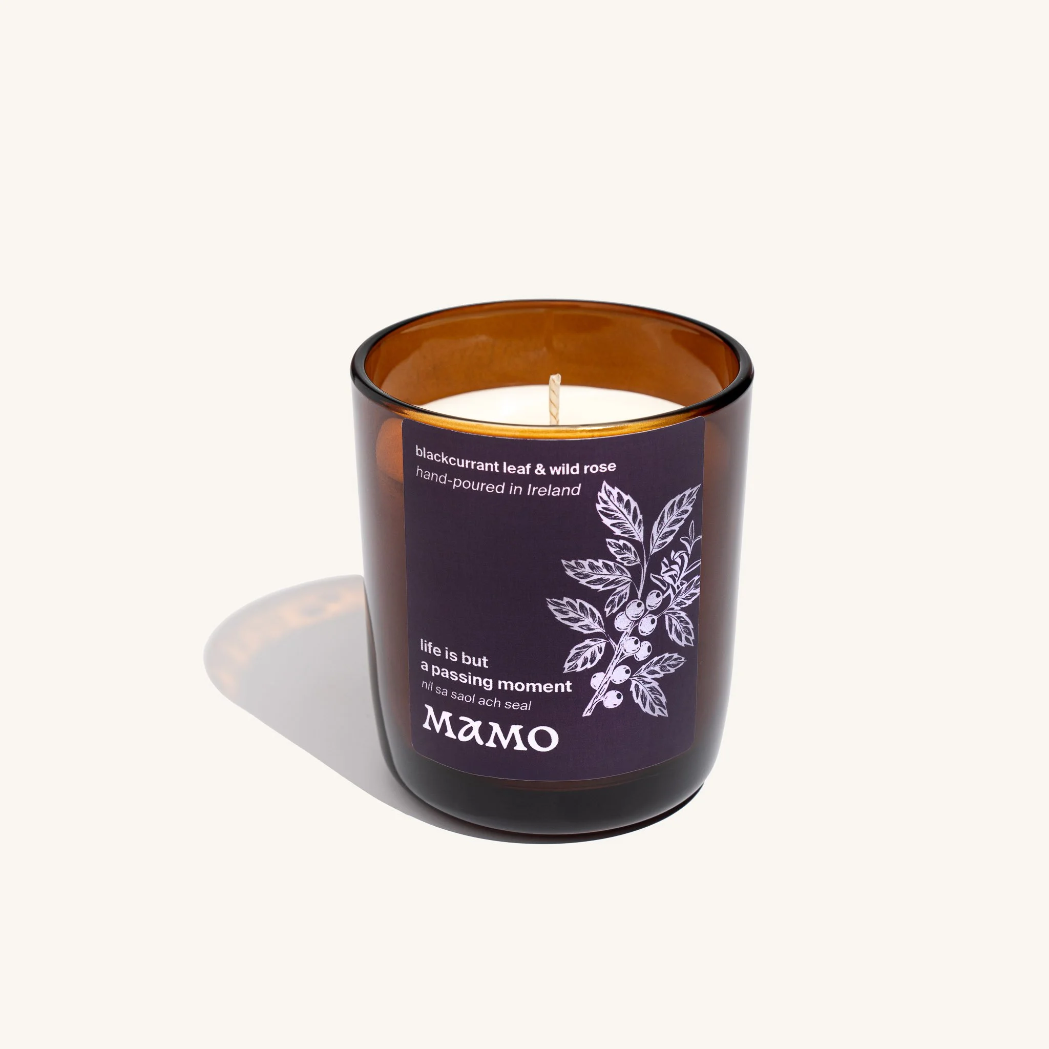 Mamo_blackcurrant&rose_candle_beige_2 (1).jpg