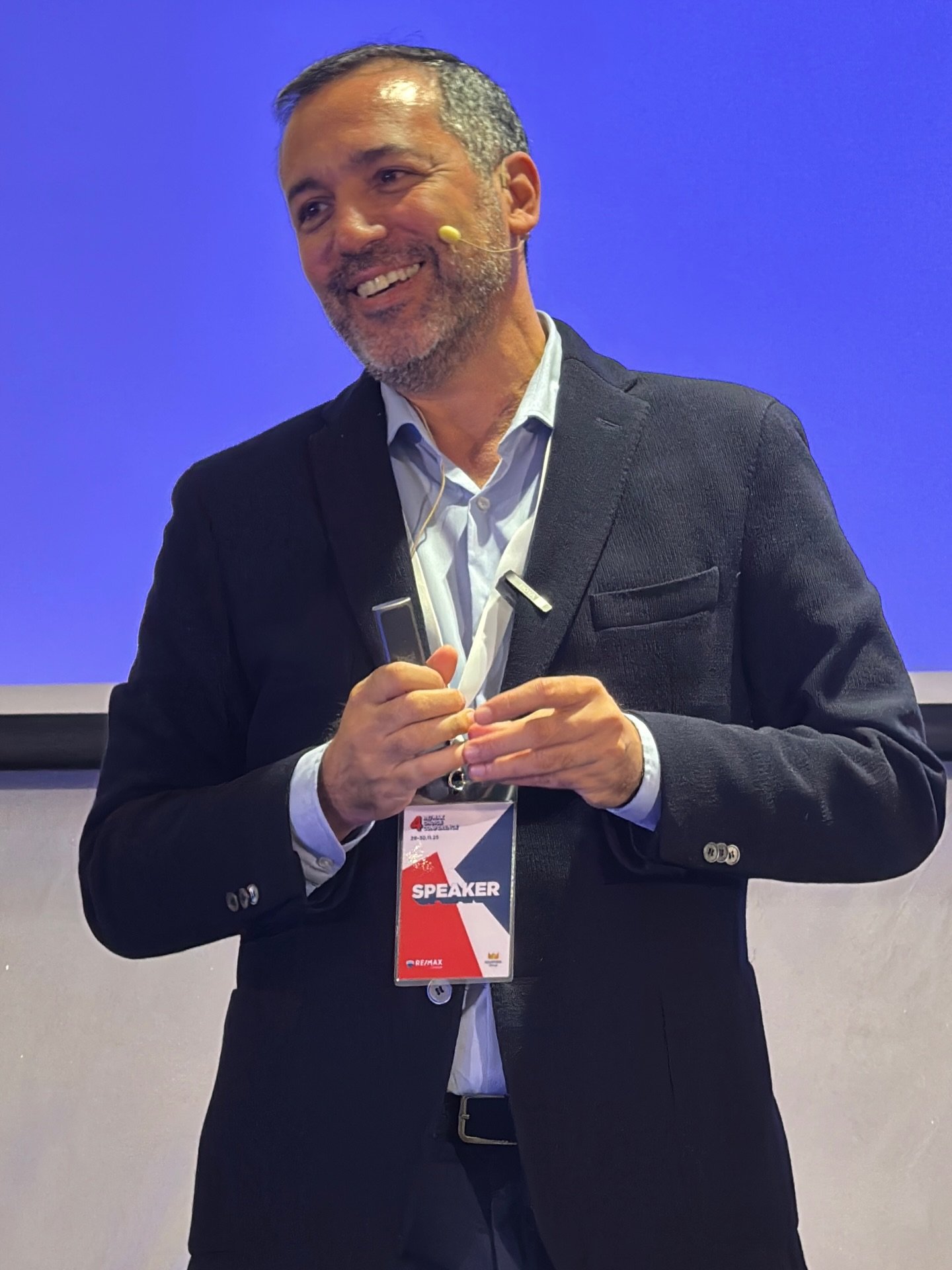 Proud speaker. Training Kourtidis and Remax group in Thessaloniki. #knowcrunch