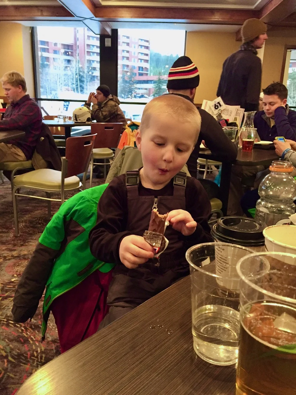 Aprés H: Snicker Bars for the win