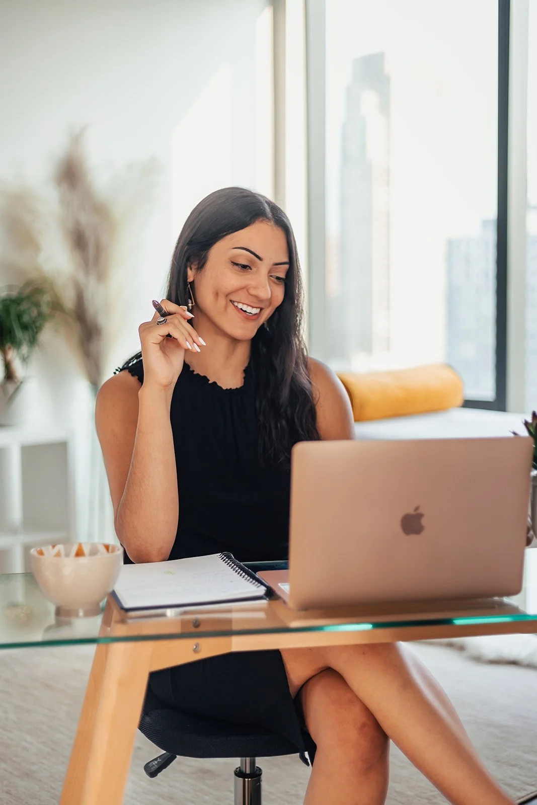 Coaching and somatic embodiment mentorship for high-achieving women, online